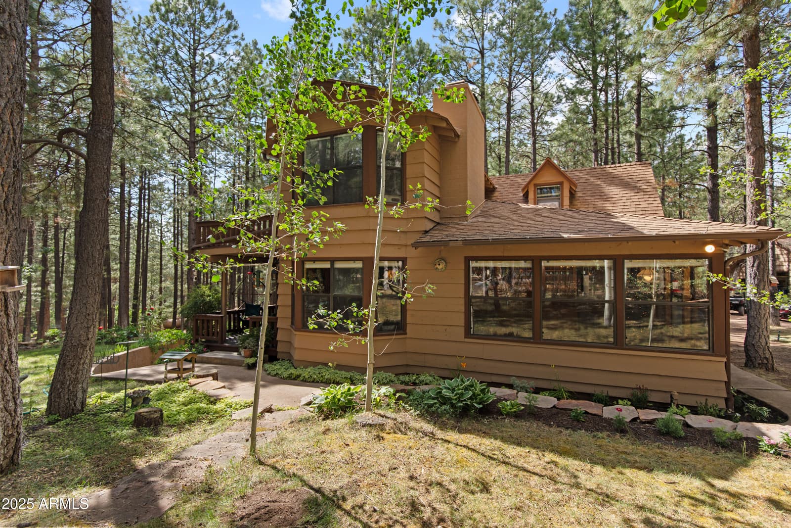 3910 LARSON Loop, Forest Lakes, AZ 85931 — photo 8 of 57