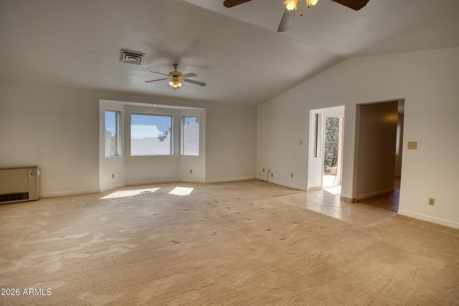 949 GERONIMO Lane, Show Low, AZ 85901 — photo 9 of 46