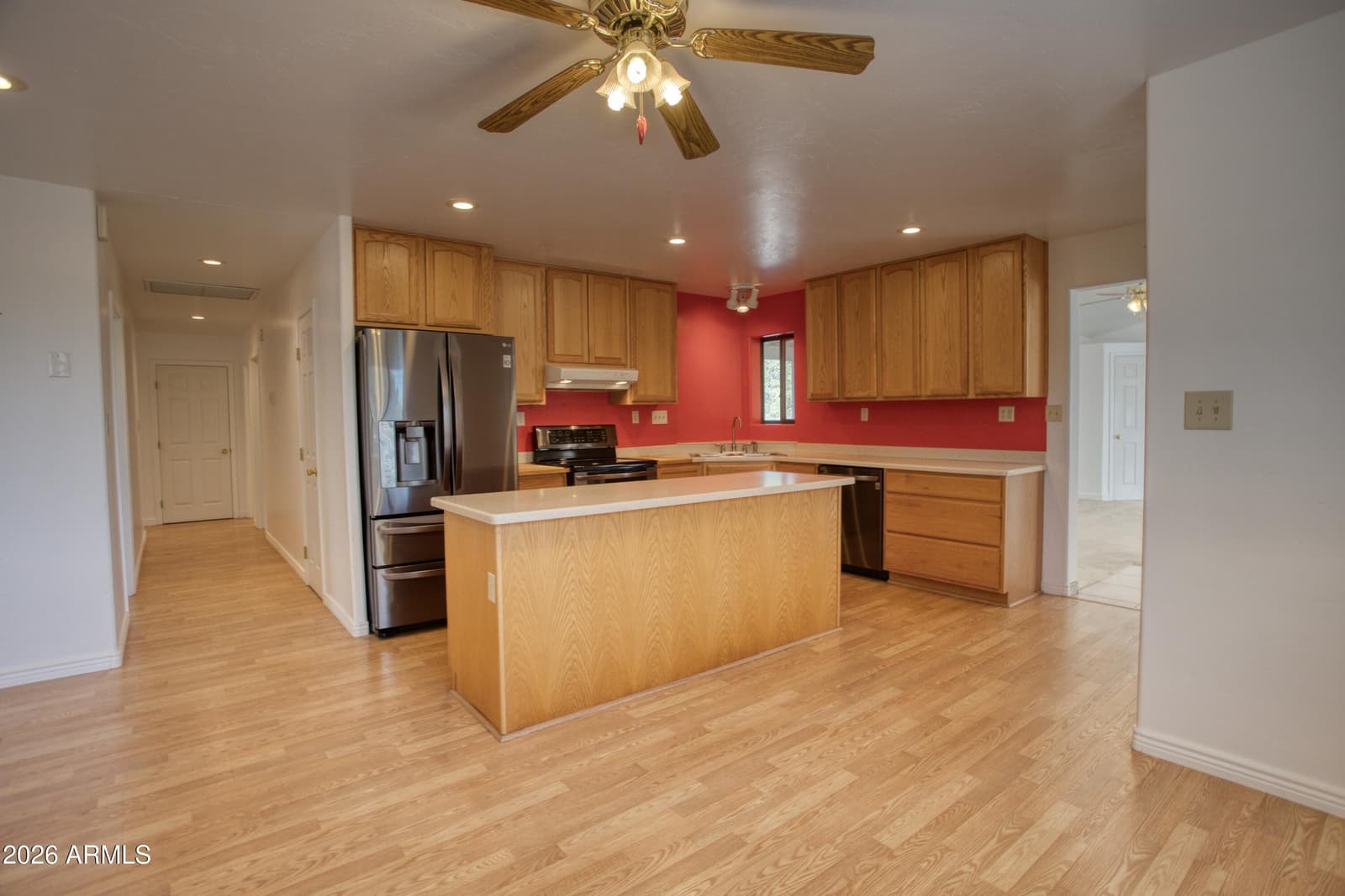 949 GERONIMO Lane, Show Low, AZ 85901 — photo 11 of 46