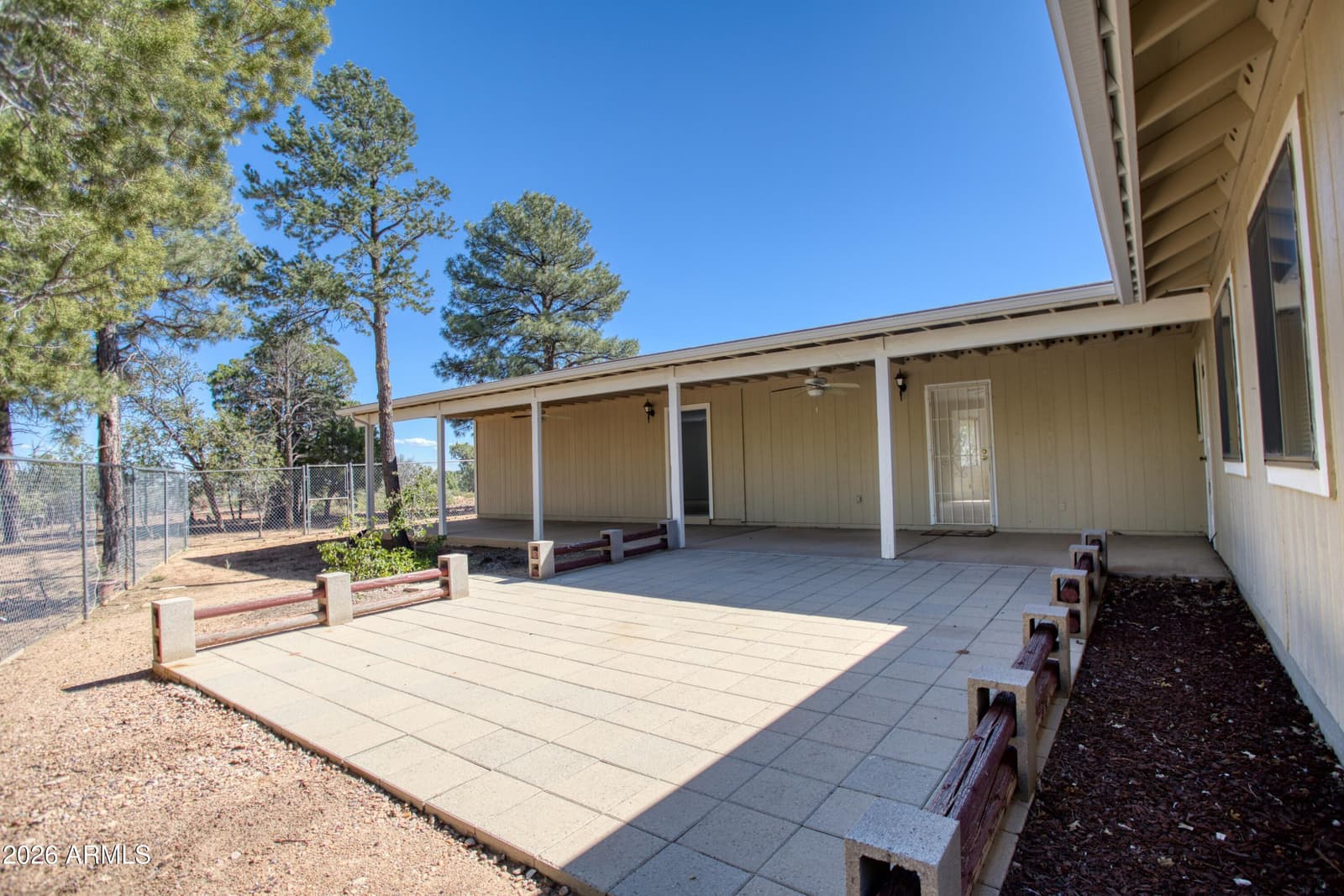 949 GERONIMO Lane, Show Low, AZ 85901 — photo 35 of 46