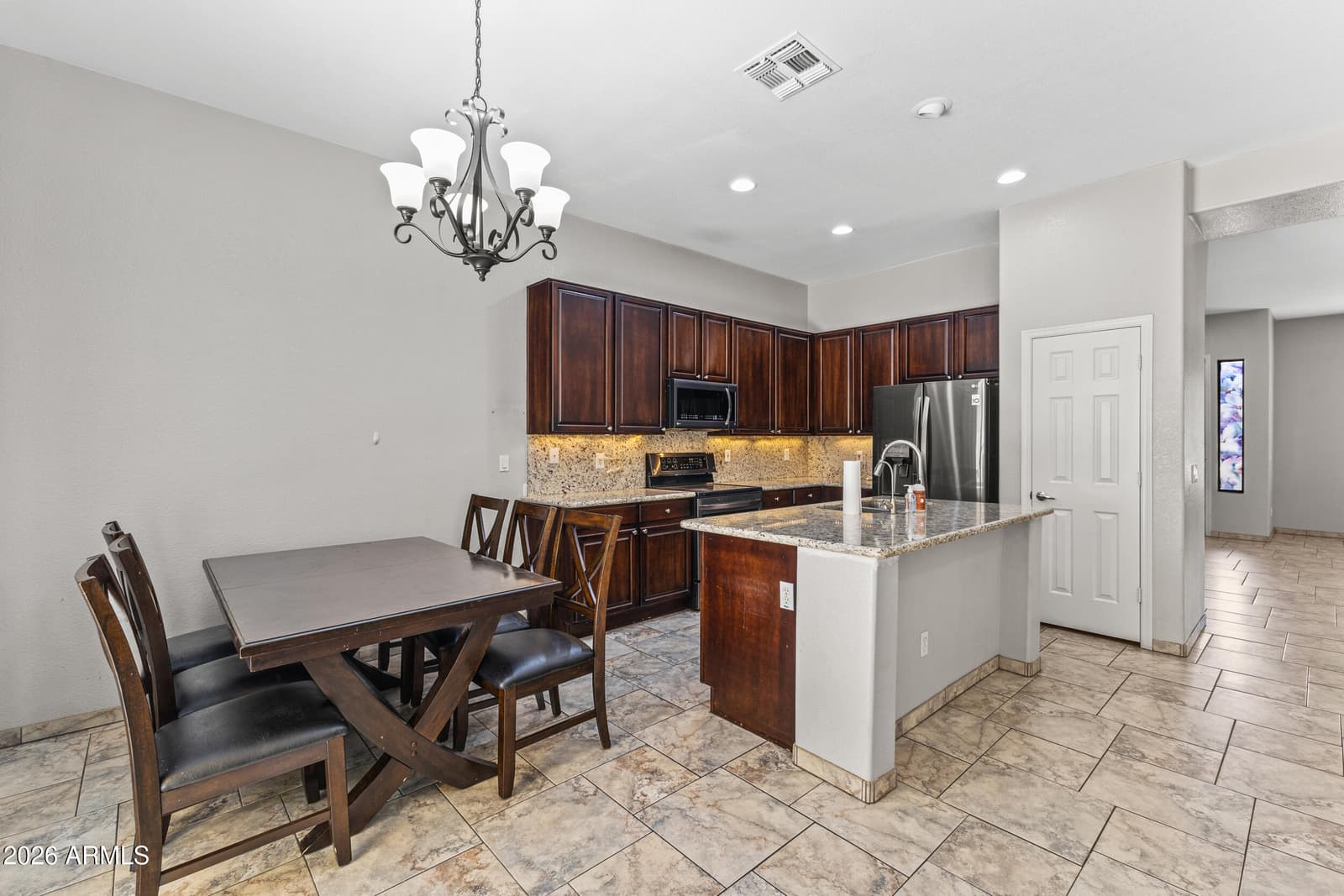 5409 W HARTFORD Avenue, Glendale, AZ 85308 — photo 10 of 44