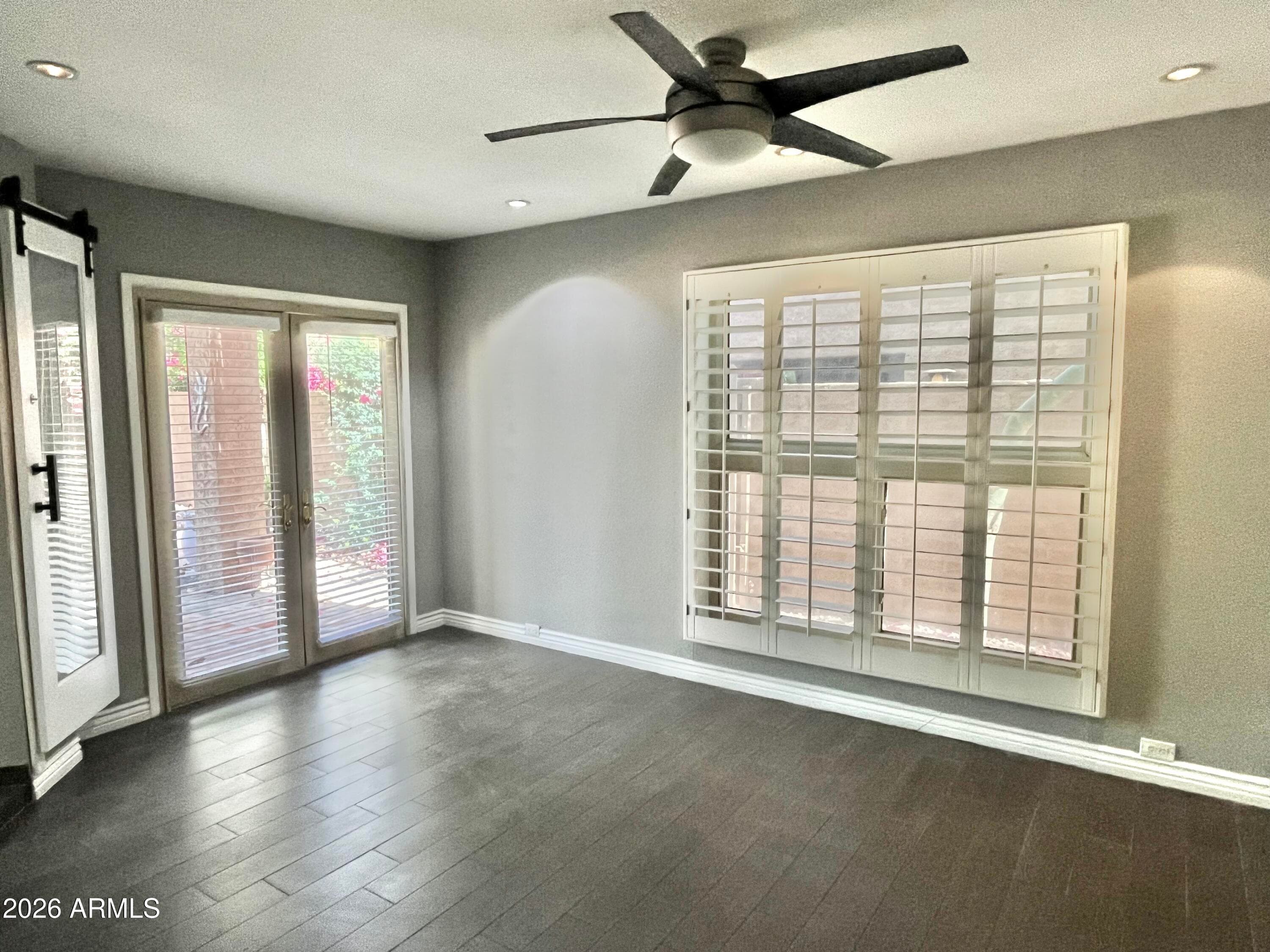 10449 N 9TH Street, Phoenix, AZ 85020 — photo 18 of 42