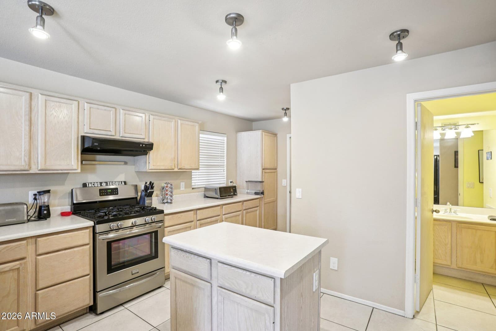13414 S 47TH Way, Phoenix, AZ 85044 — photo 10 of 29