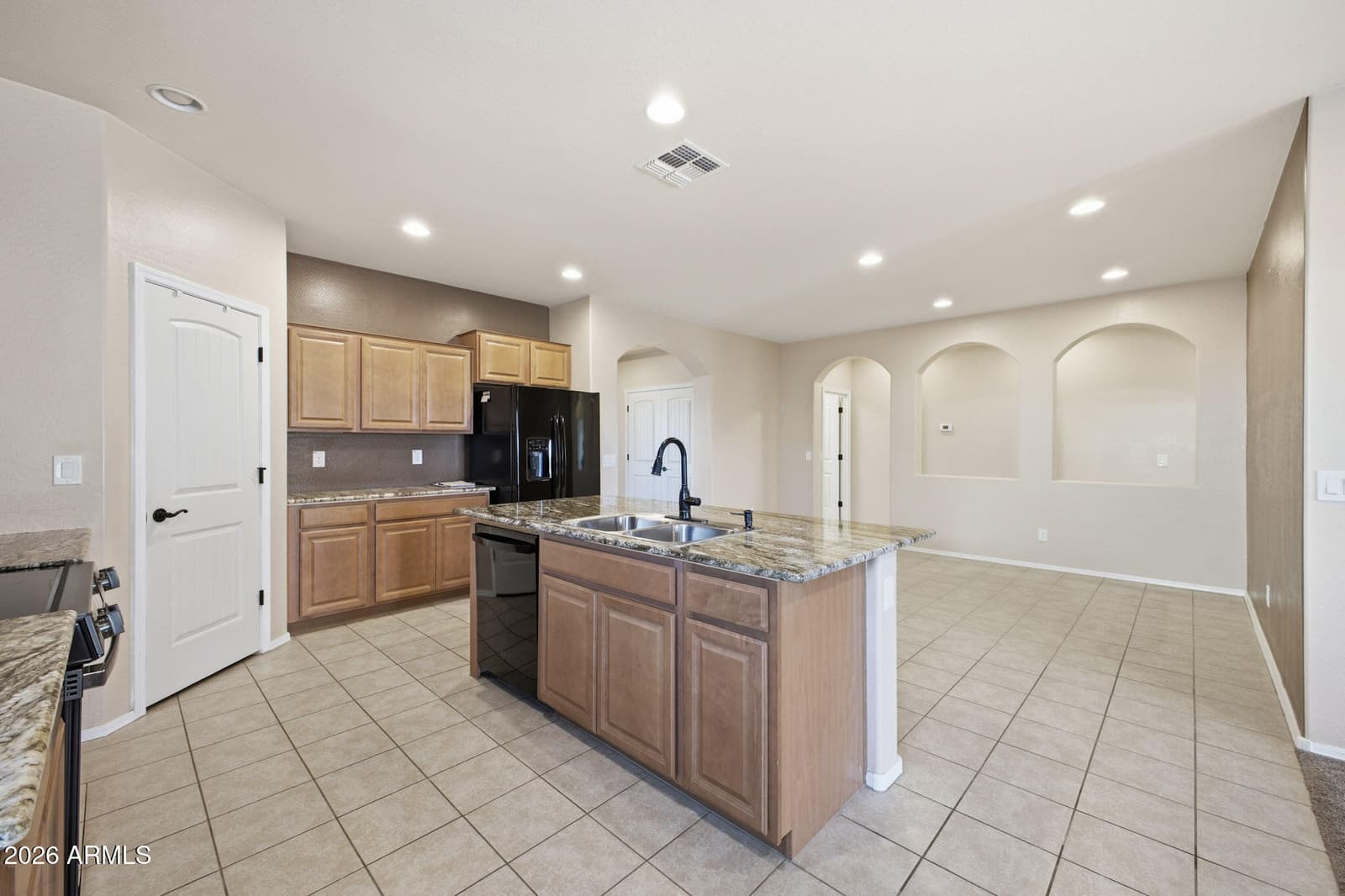 7115 W CANDLEWOOD Way, Florence, AZ 85132 — photo 10 of 43