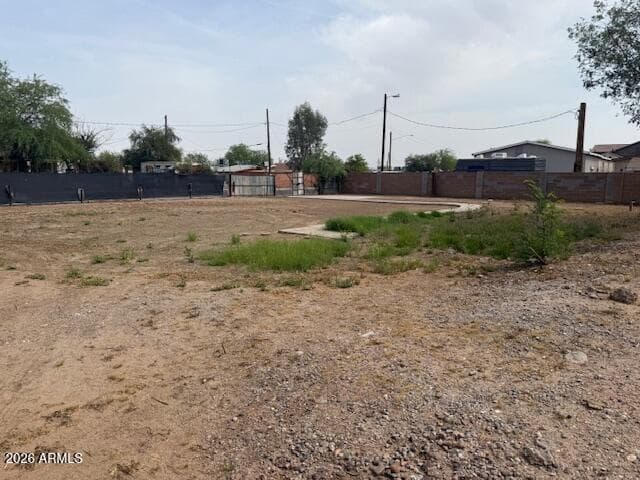 502 E Roeser Road, Phoenix, AZ 85040 — photo 4 of 6