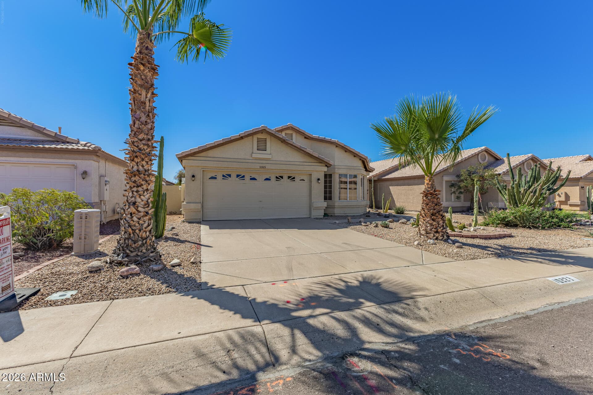 10523 W MOHAWK Lane, Peoria, AZ 85382 — photo 4 of 30