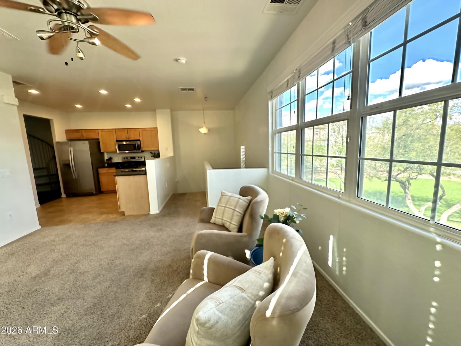 2264 E HUNTINGTON Drive, Phoenix, AZ 85040 — photo 6 of 33