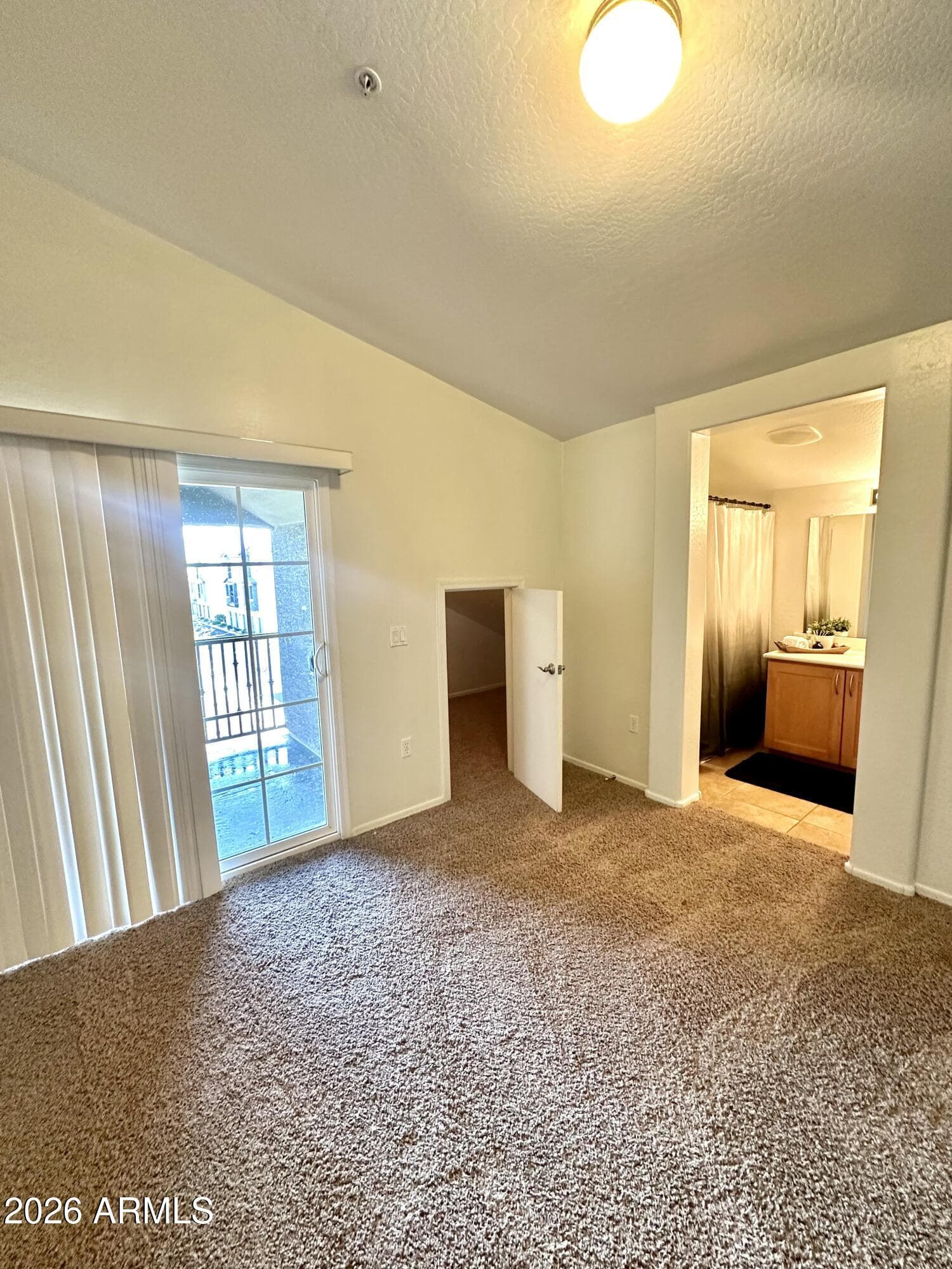 2264 E HUNTINGTON Drive, Phoenix, AZ 85040 — photo 15 of 33