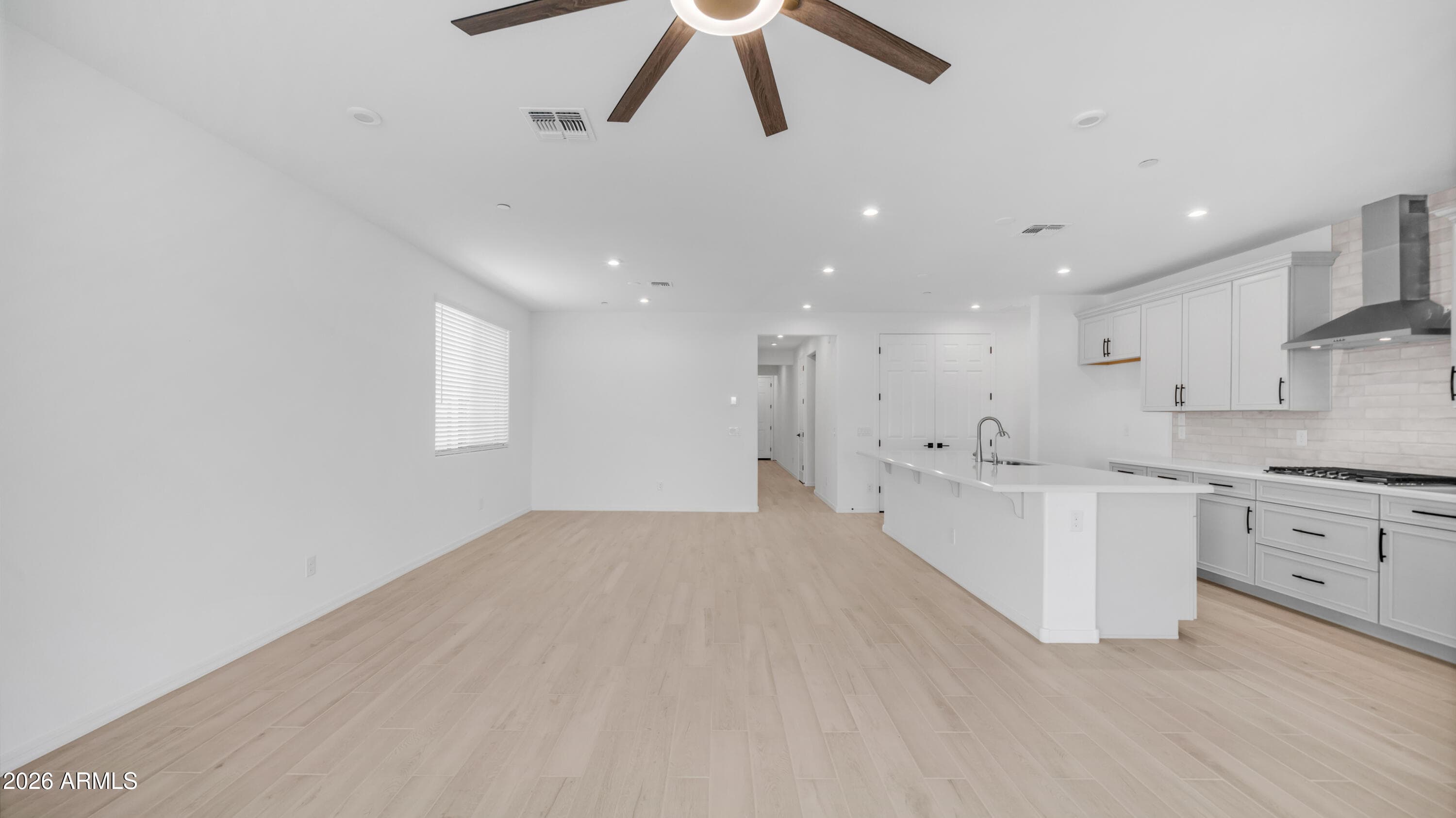 13362 W EAGLE FEATHER Road, Peoria, AZ 85383 — photo 13 of 44