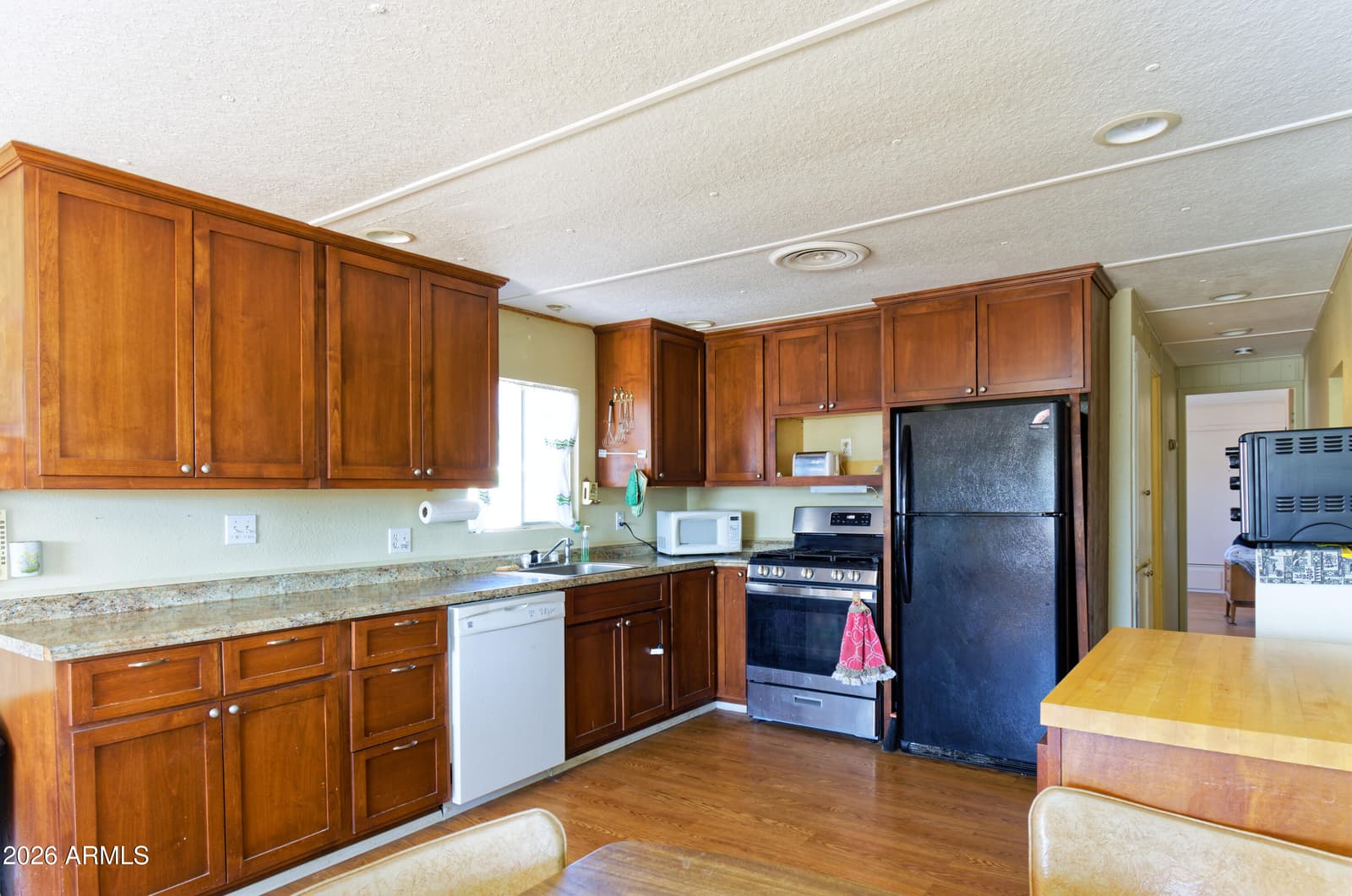 616 W GRANADA Drive, Quartzsite, AZ 85346 — photo 11 of 25