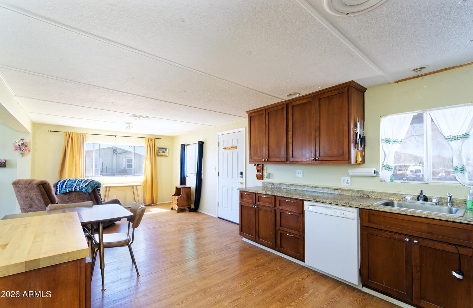 616 W GRANADA Drive, Quartzsite, AZ 85346 — photo 15 of 25