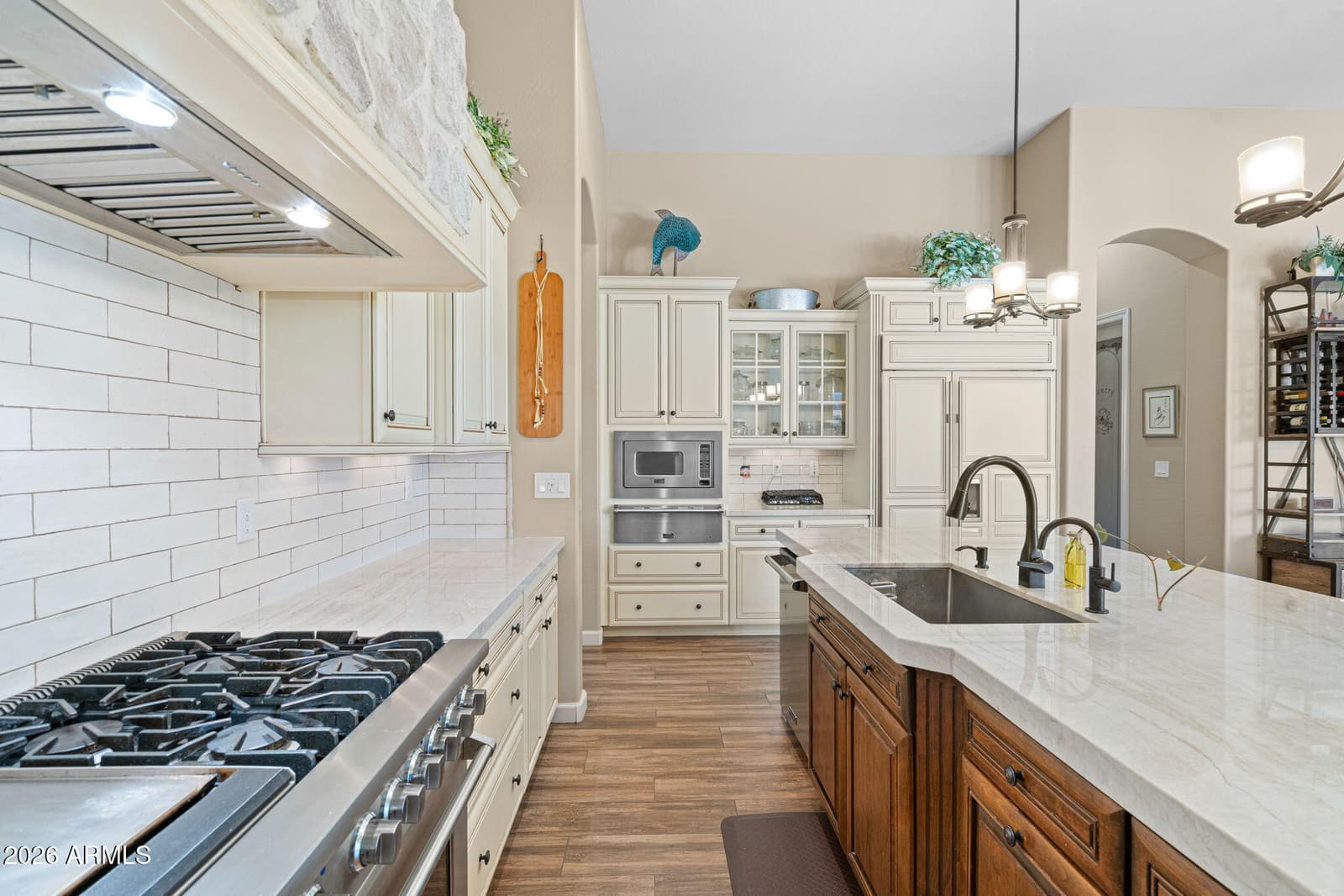 2471 E ROBIN Court, Gilbert, AZ 85296 — photo 13 of 47