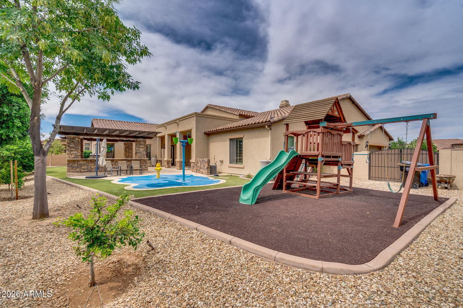2471 E ROBIN Court, Gilbert, AZ 85296 — photo 5 of 47