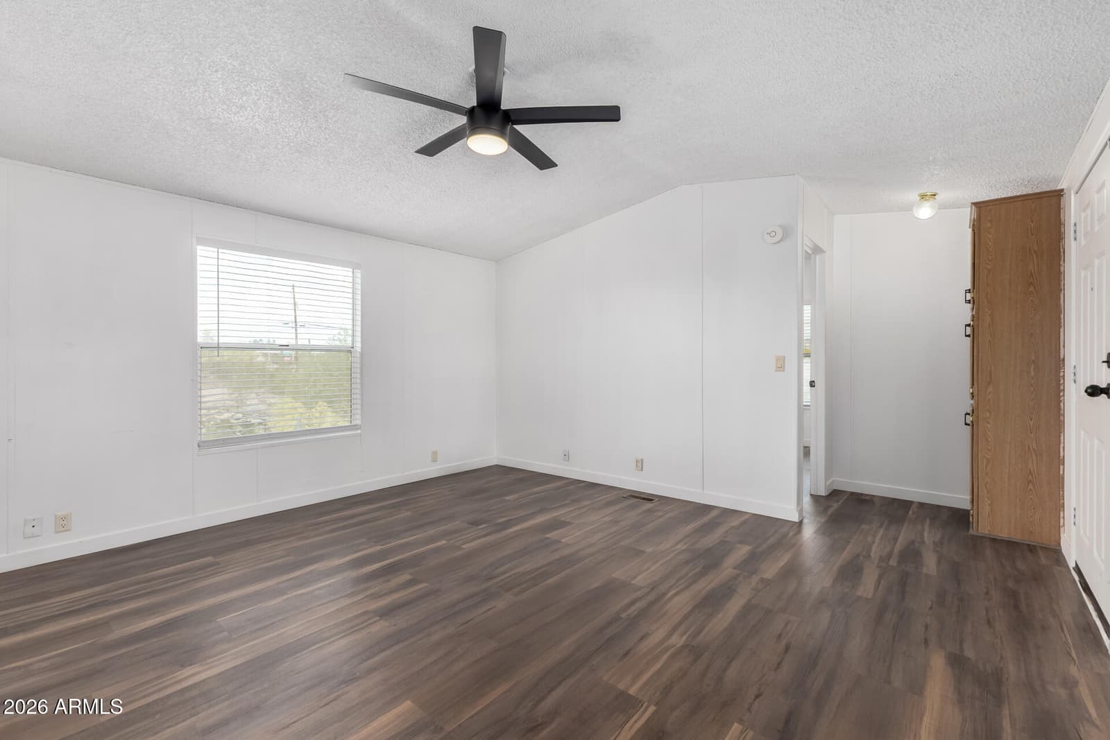 251 N STARR Road, Apache Junction, AZ 85119 — photo 9 of 28