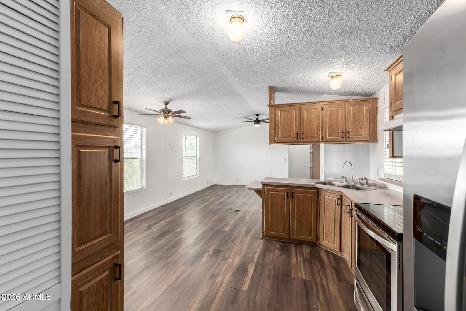 251 N STARR Road, Apache Junction, AZ 85119 — photo 14 of 28