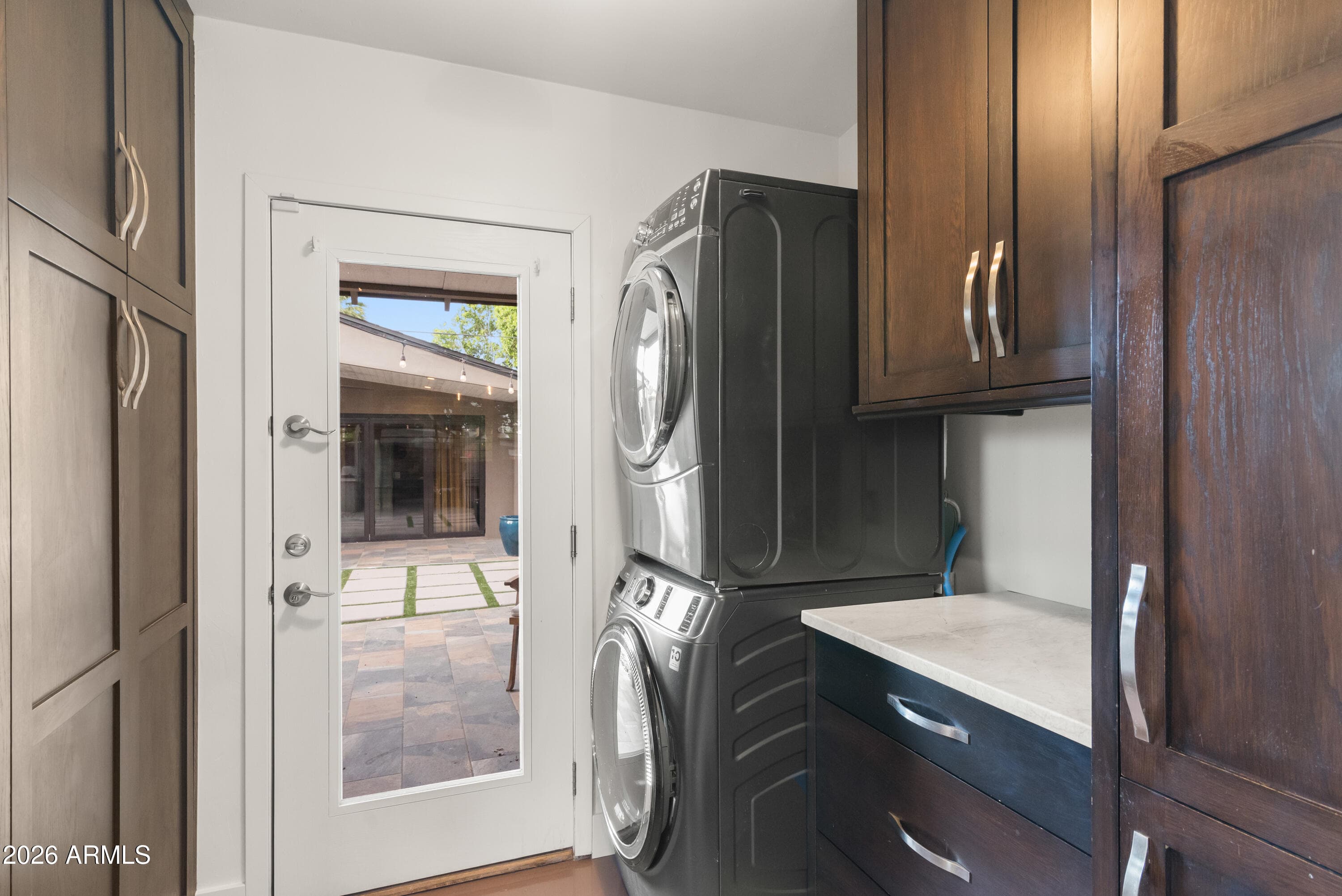 526 W WINDSOR Avenue, Phoenix, AZ 85003 — photo 16 of 73