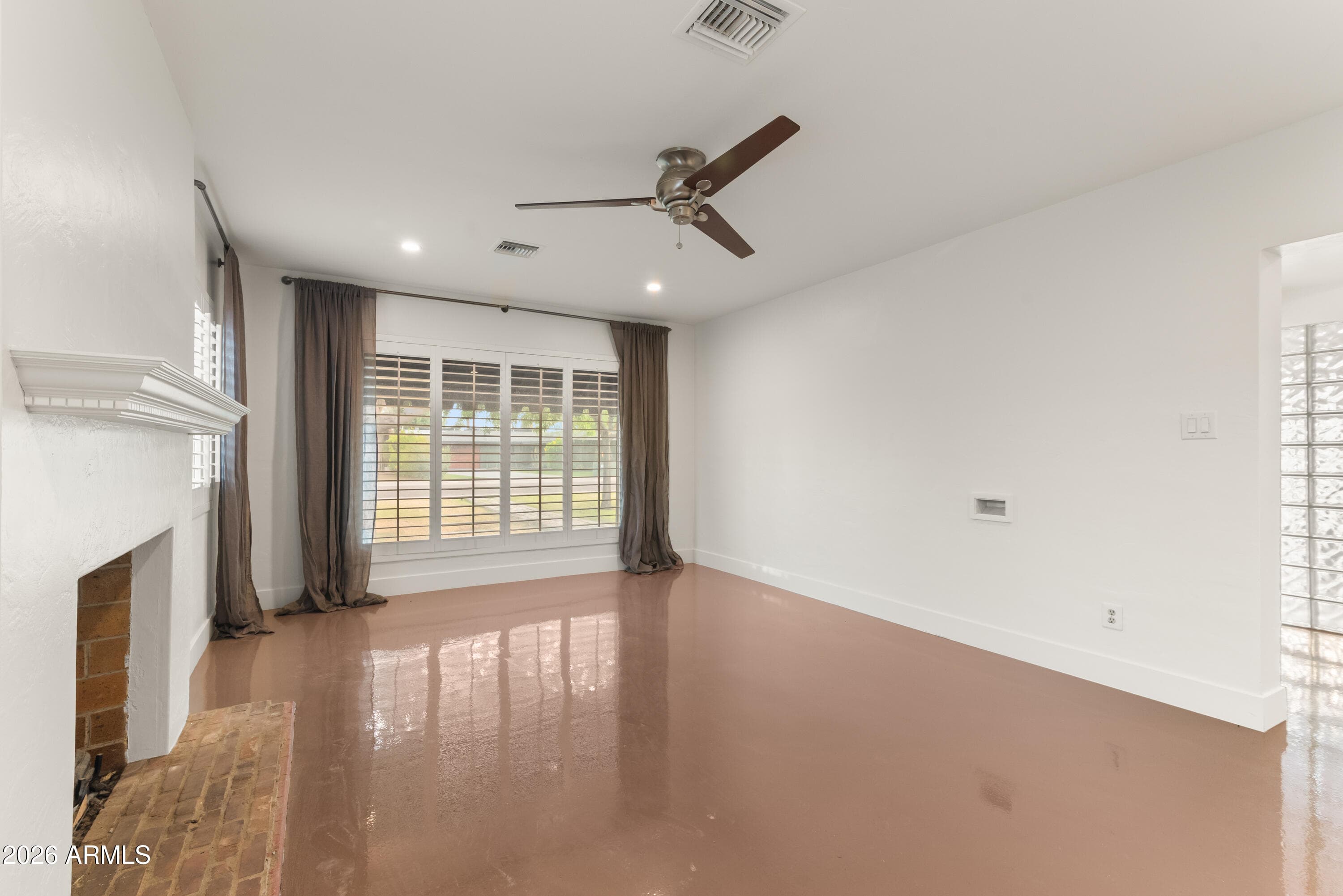 526 W WINDSOR Avenue, Phoenix, AZ 85003 — photo 20 of 73