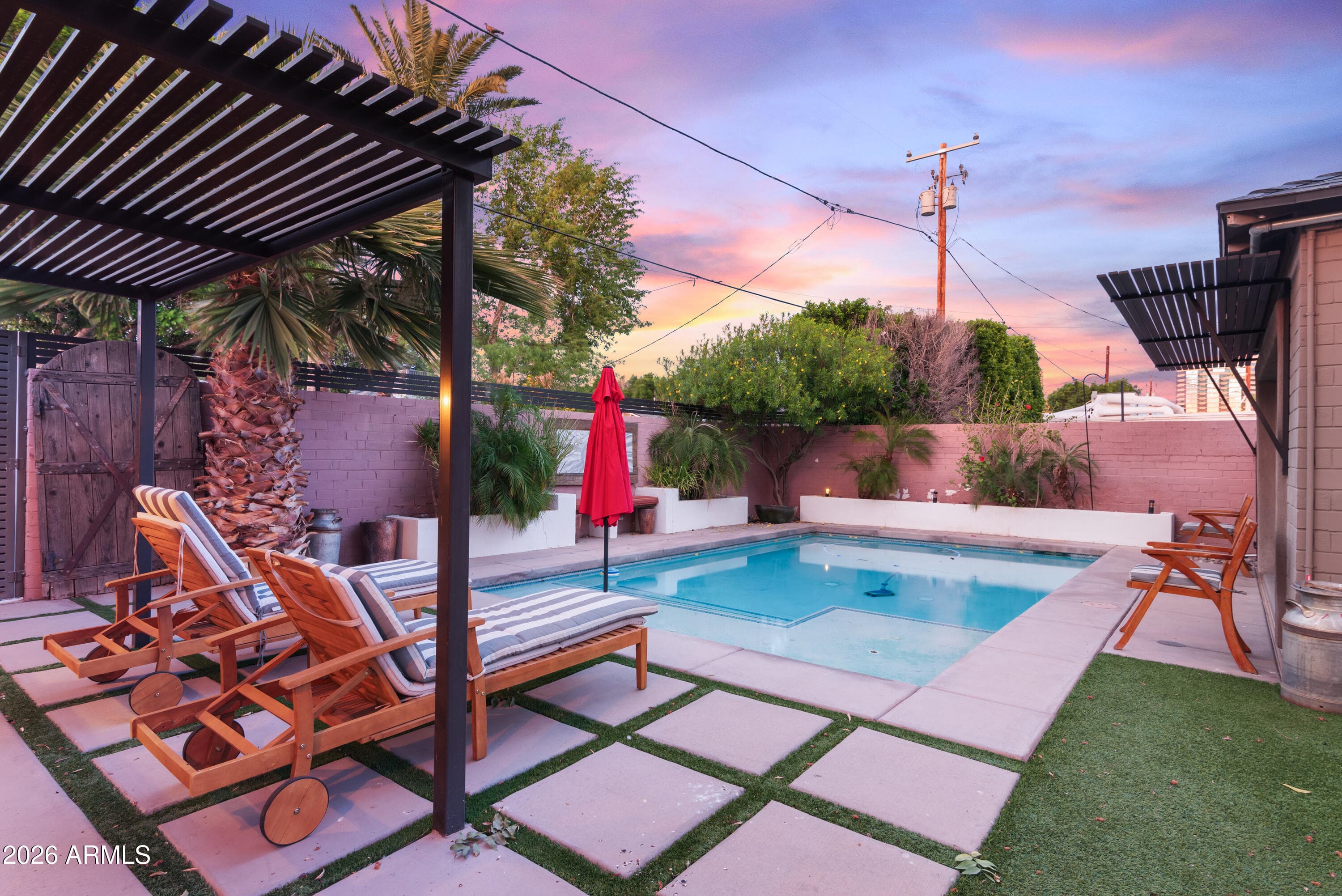 526 W WINDSOR Avenue, Phoenix, AZ 85003 — photo 56 of 73