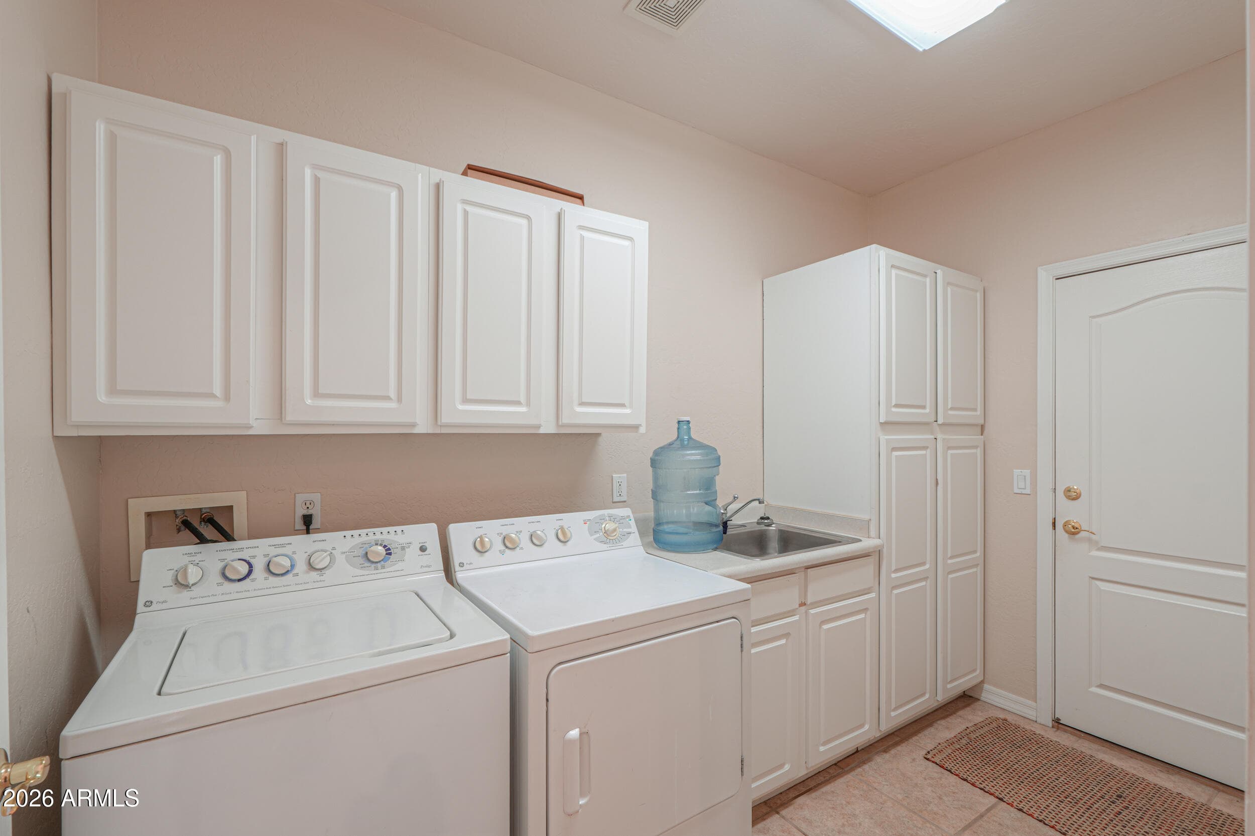 880 W SAINT ANDREWS Drive, Casa Grande, AZ 85122 — photo 25 of 37