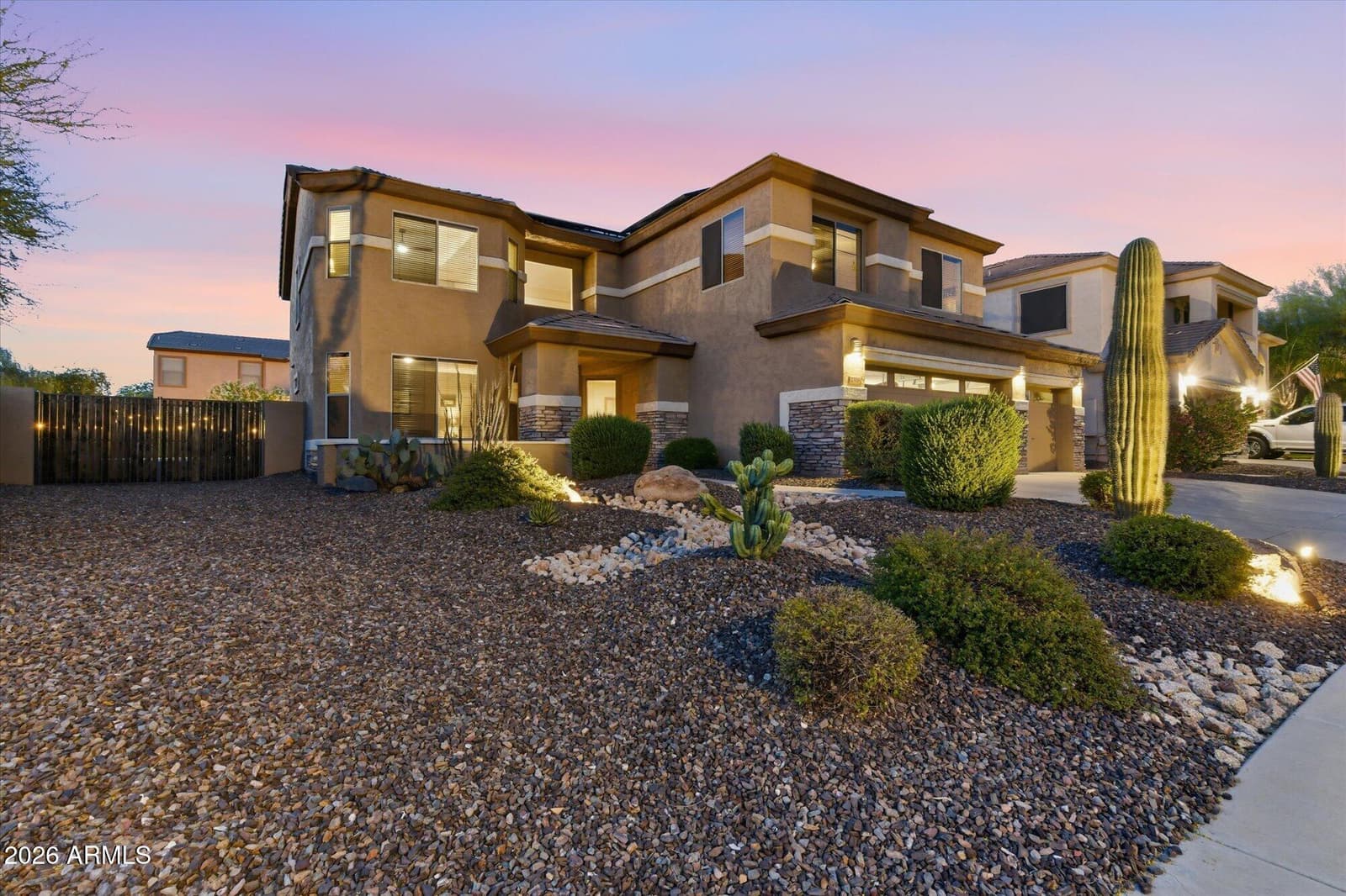 2316 W EAGLE FEATHER Road, Phoenix, AZ 85085 — photo 3 of 39