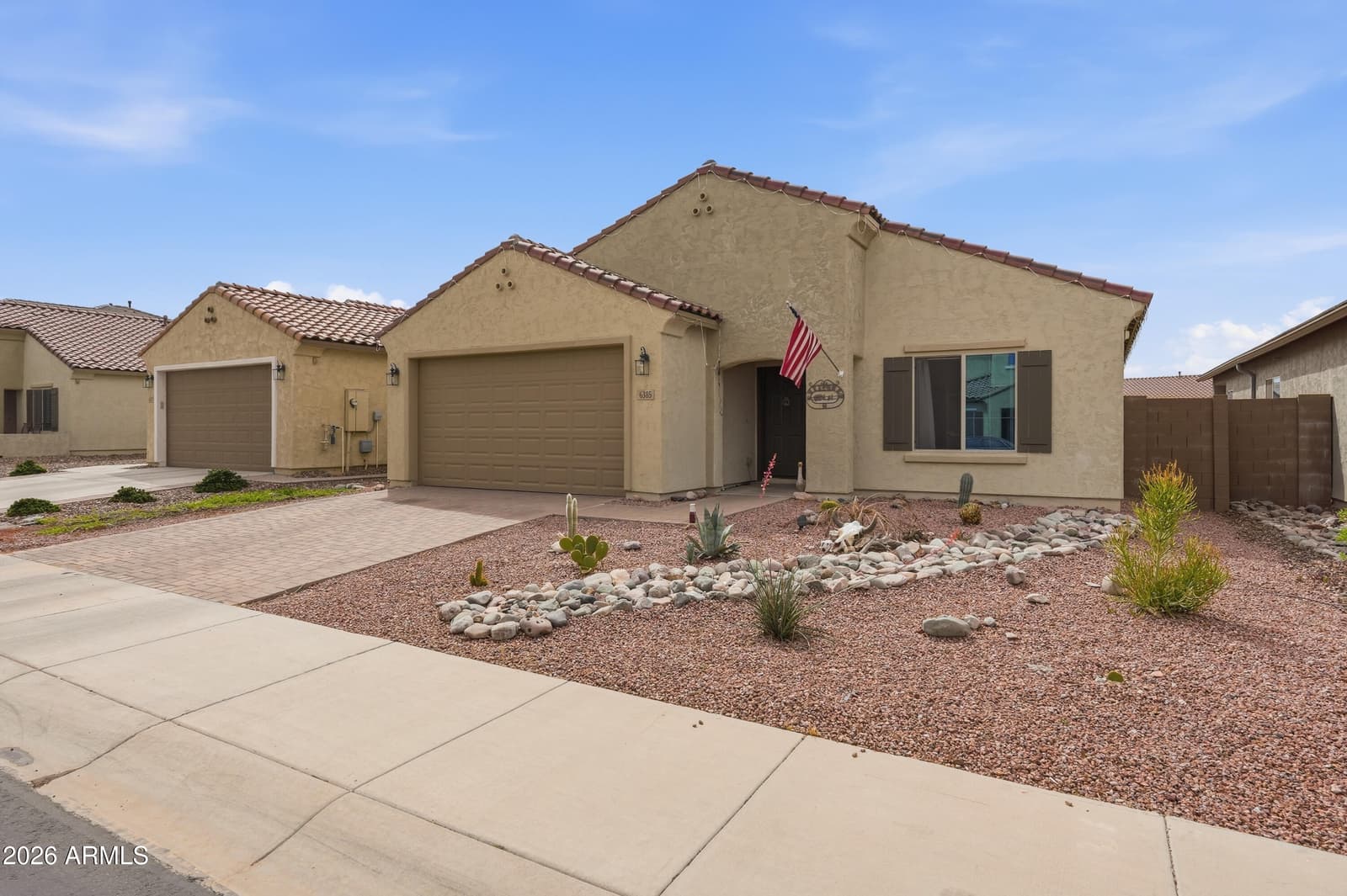 6385 W PLEASANT OAK Court, Florence, AZ 85132 — photo 3 of 21