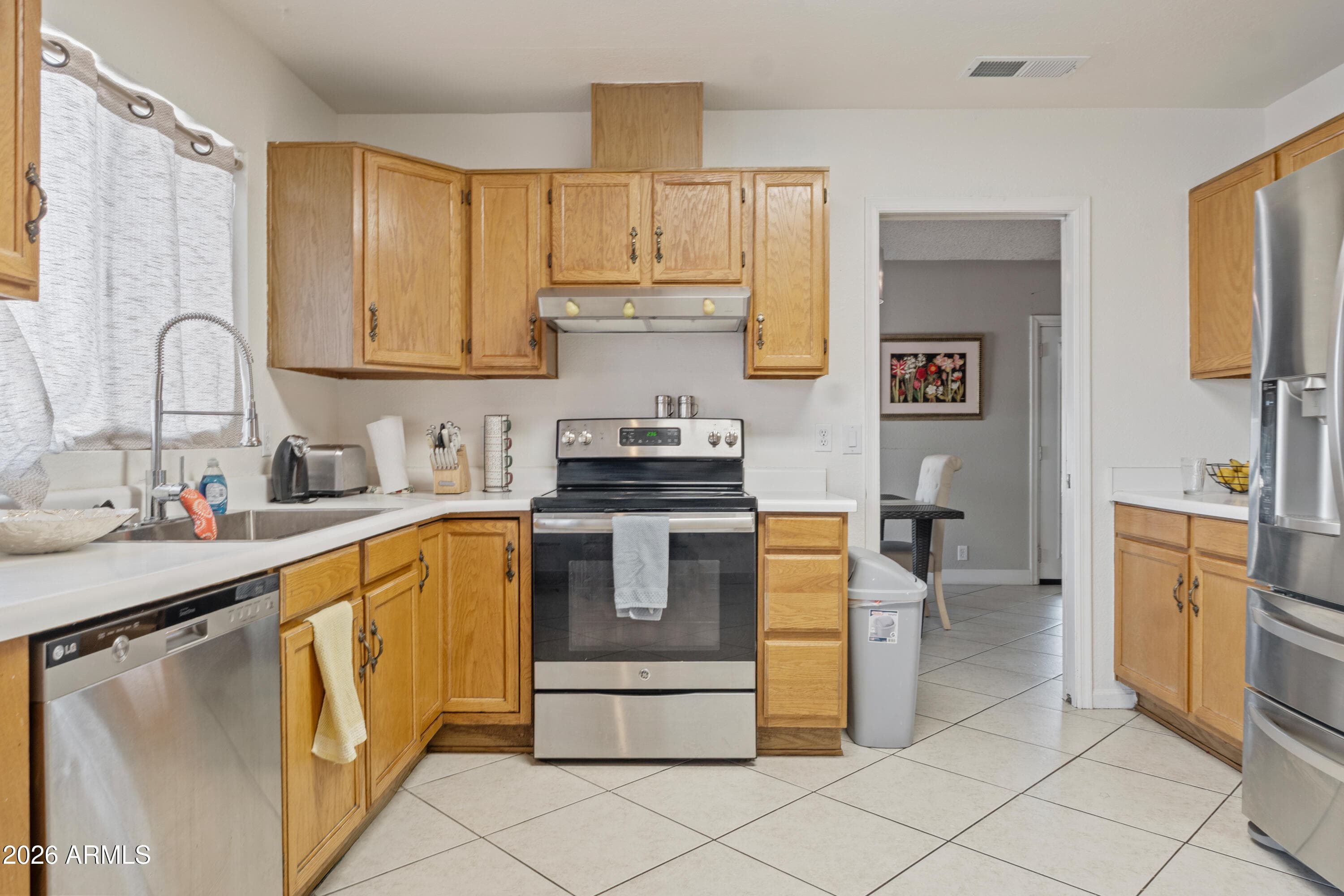 8845 W ALICE Avenue, Peoria, AZ 85345 — photo 9 of 34