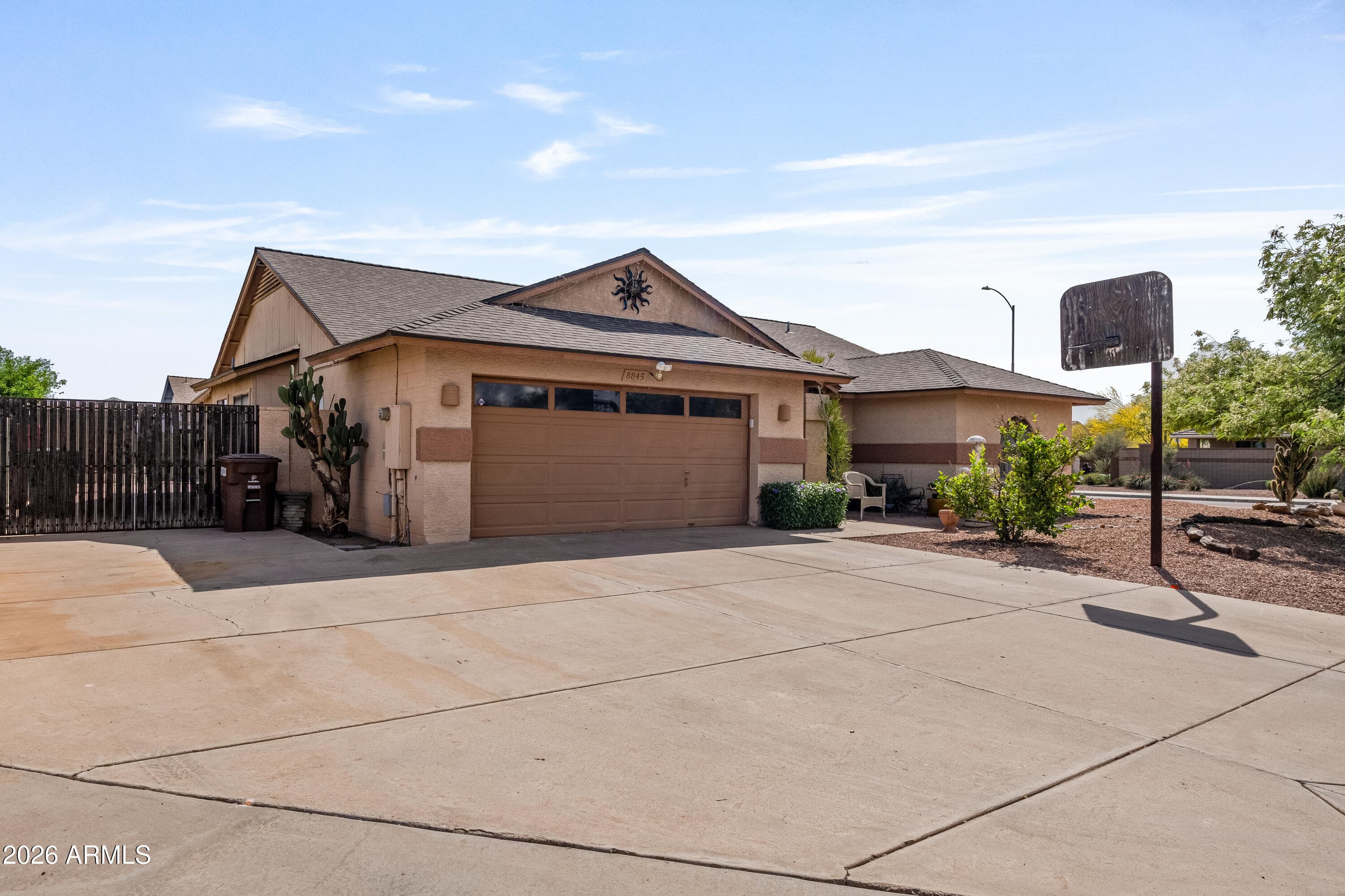 8845 W ALICE Avenue, Peoria, AZ 85345 — photo 2 of 34