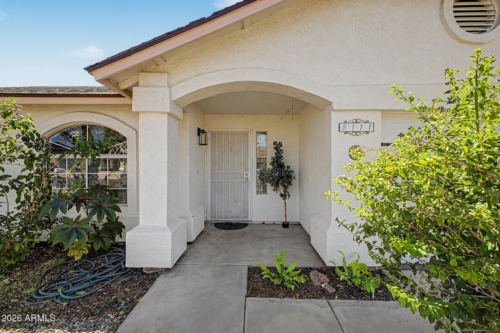 8111 E DES MOINES Street E, Mesa, AZ 85207 — photo 4 of 28
