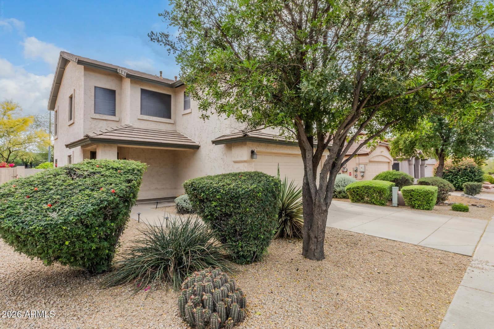 4631 E LONE CACTUS Drive, Phoenix, AZ 85050 — photo 32 of 41