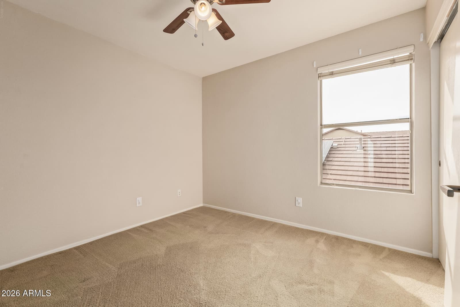 4631 E LONE CACTUS Drive, Phoenix, AZ 85050 — photo 25 of 41