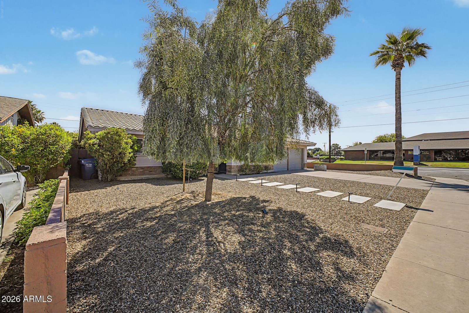 8001 N 17TH Drive, Phoenix, AZ 85021 — photo 4 of 36