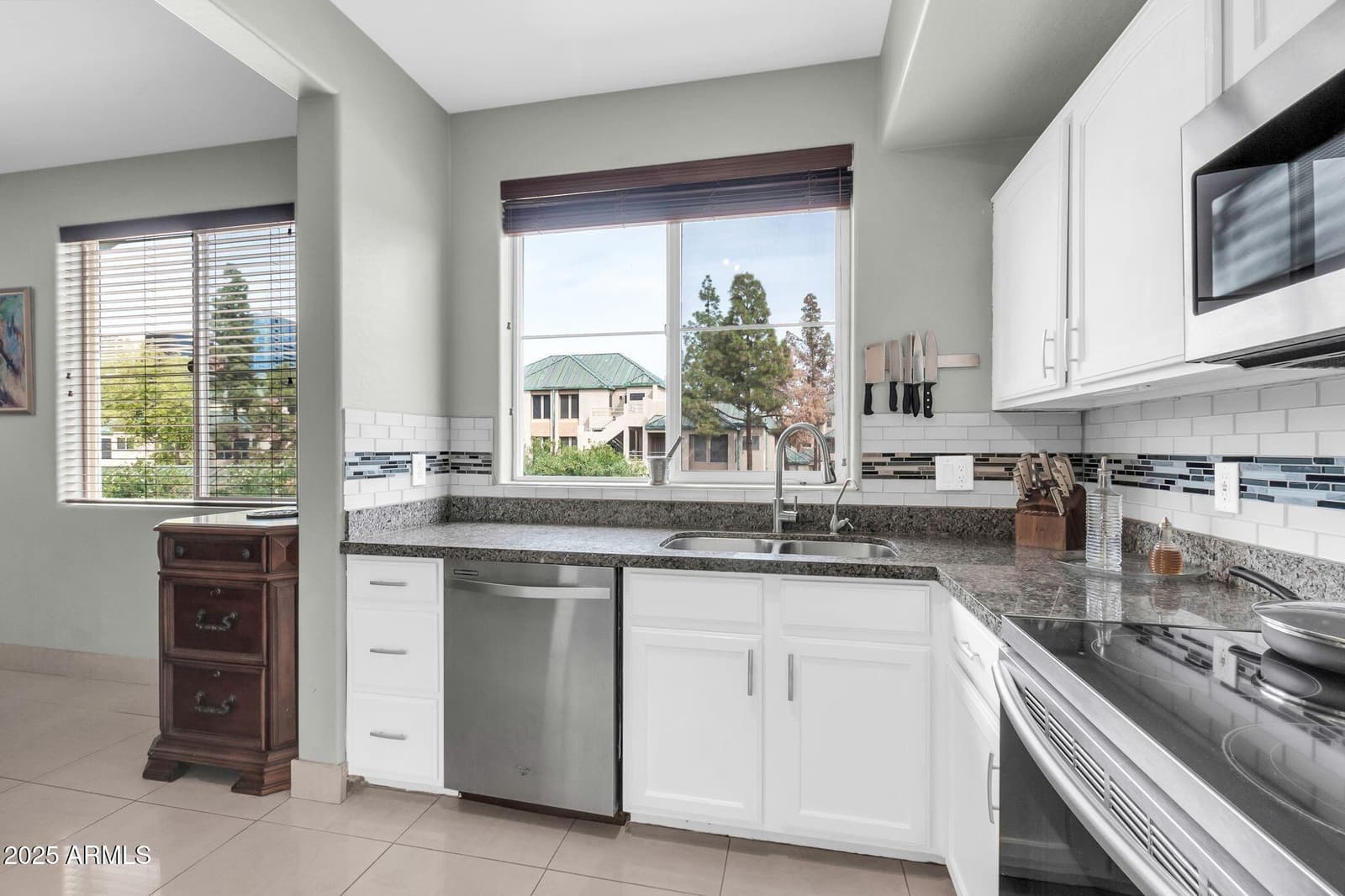 706 E WASHINGTON Street 204, Phoenix, AZ 85034 — photo 14 of 31