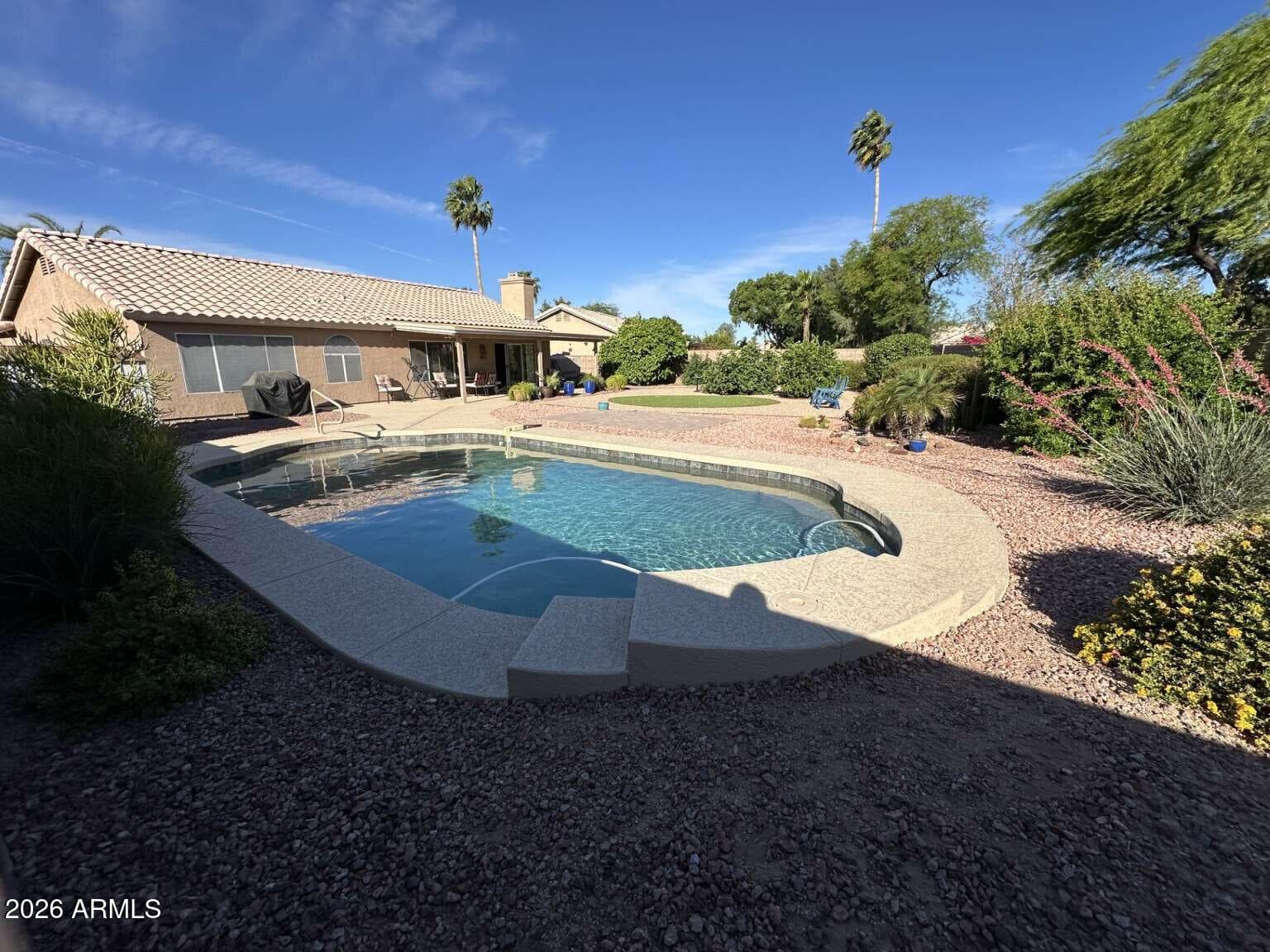 6324 W IRMA Lane, Glendale, AZ 85308 — photo 4 of 33