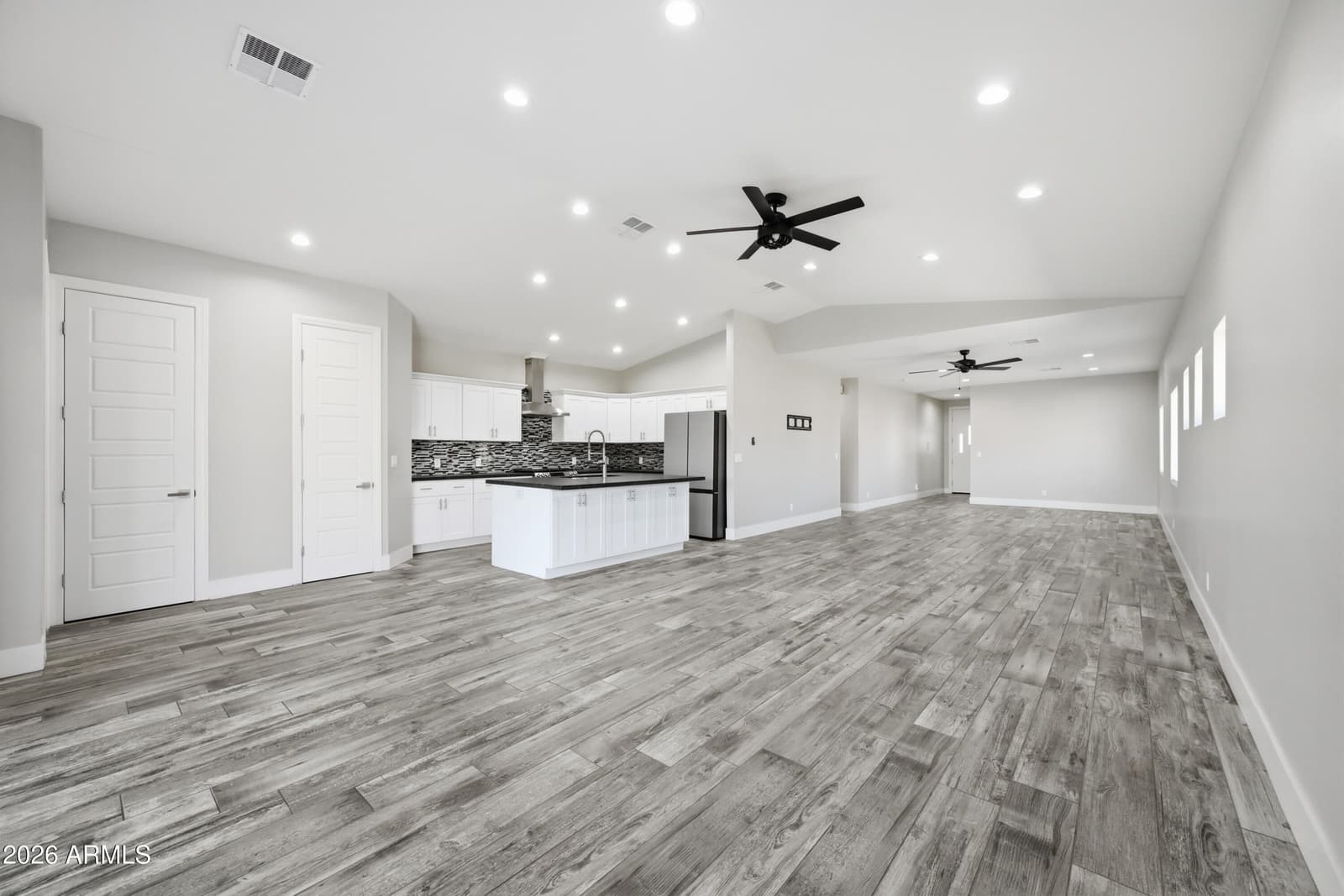 431 N MATLOCK Street, Mesa, AZ 85203 — photo 5 of 32