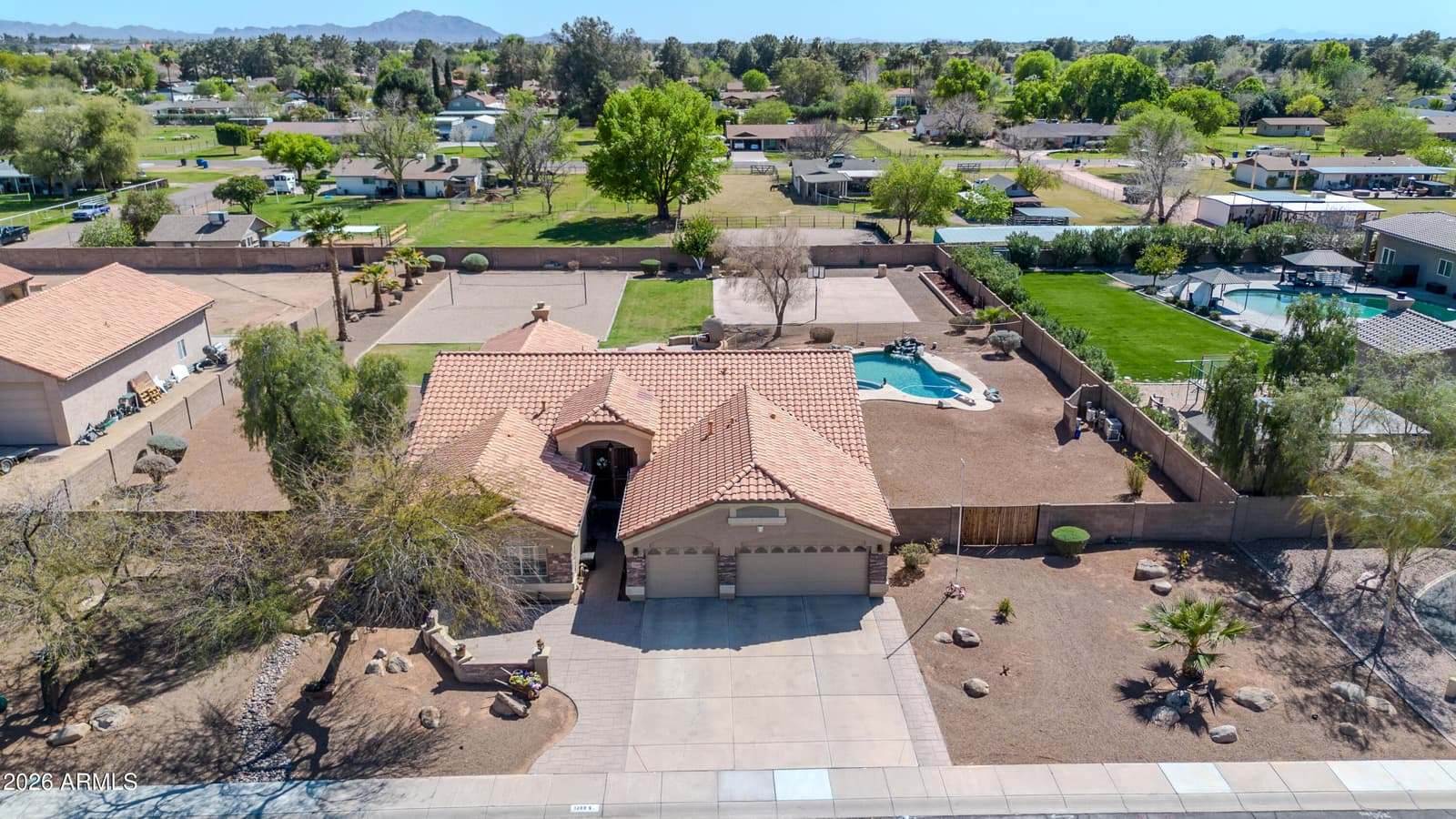 1289 E PALO BLANCO Way, Gilbert, AZ 85296 — photo 41 of 52