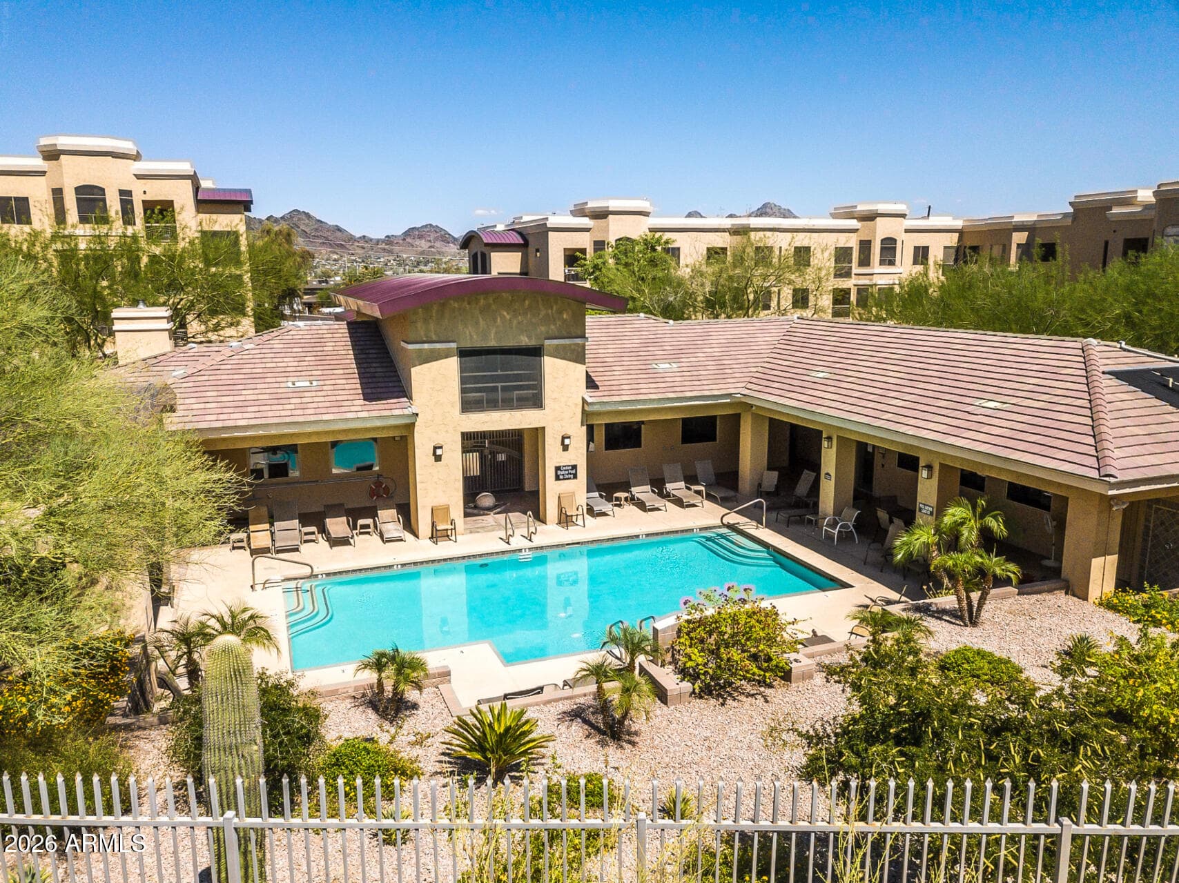 9820 N CENTRAL Avenue 132, Phoenix, AZ 85020 — photo 1 of 40
