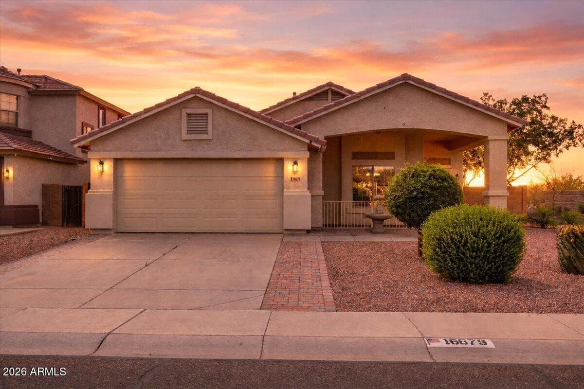 16679 W SAGUARO Lane, Surprise, AZ 85388 — photo 1 of 44