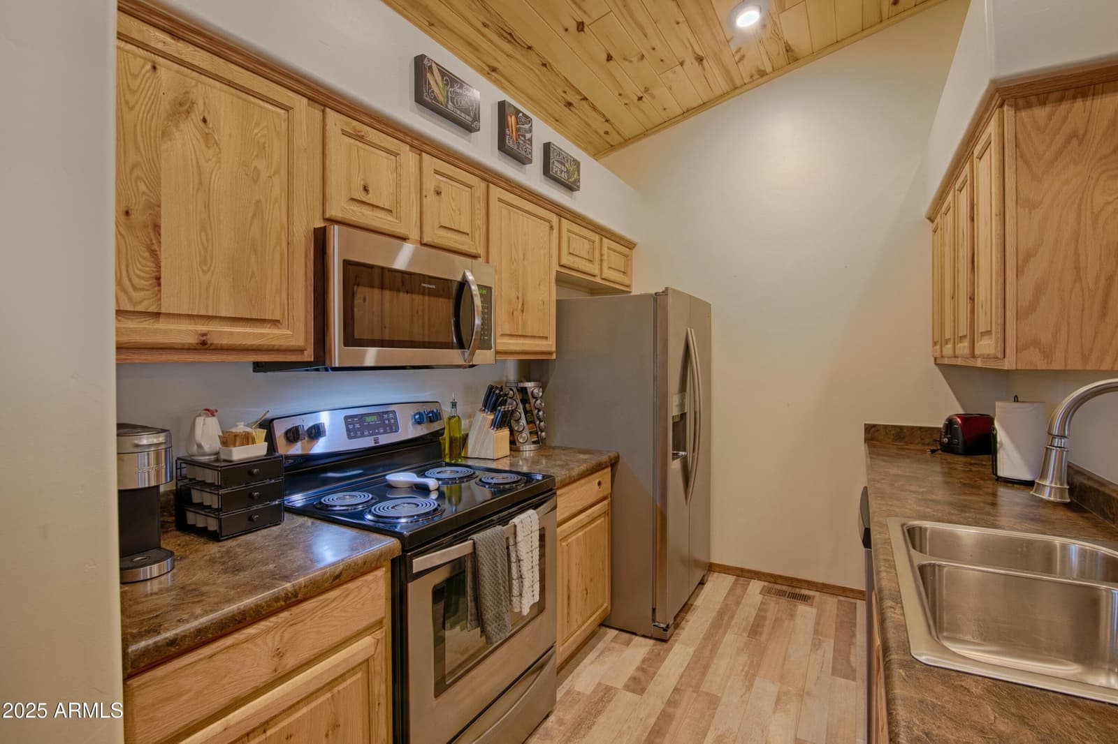 2471 W LODGEPOLE Lane, Show Low, AZ 85901 — photo 5 of 20