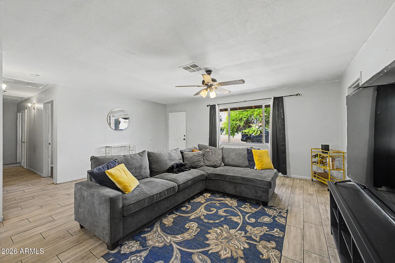 4727 W Osborn Road, Phoenix, AZ 85031 — photo 8 of 34