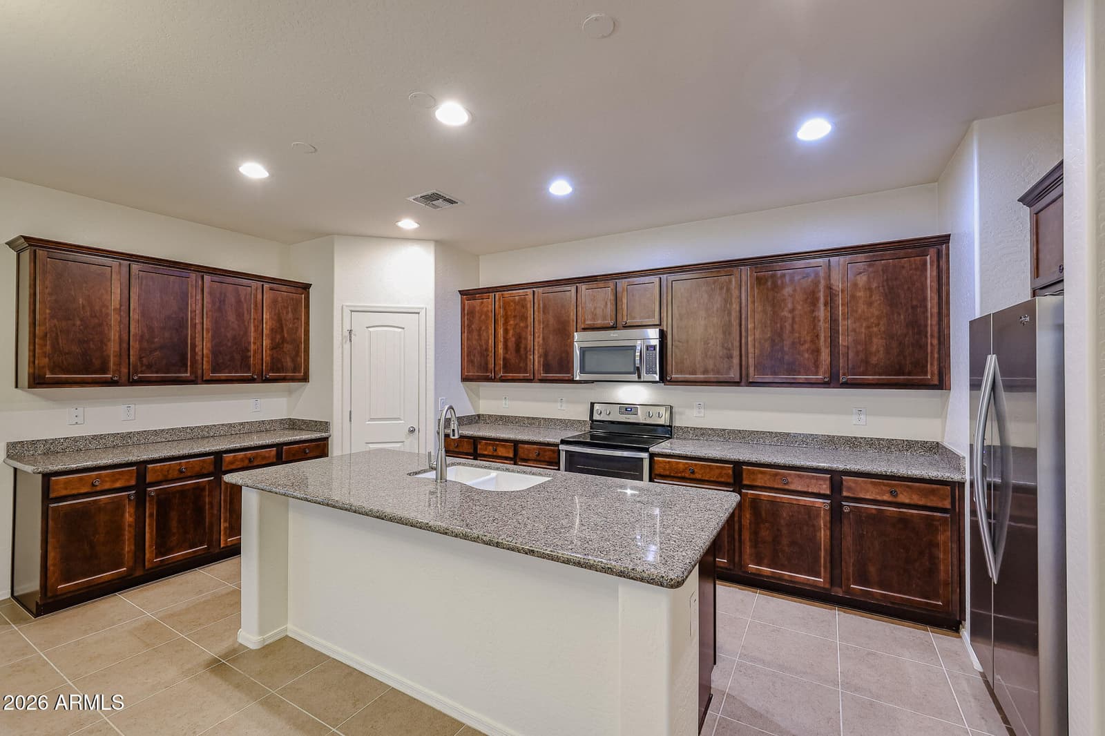 12119 W ROWEL Road, Peoria, AZ 85383 — photo 12 of 29