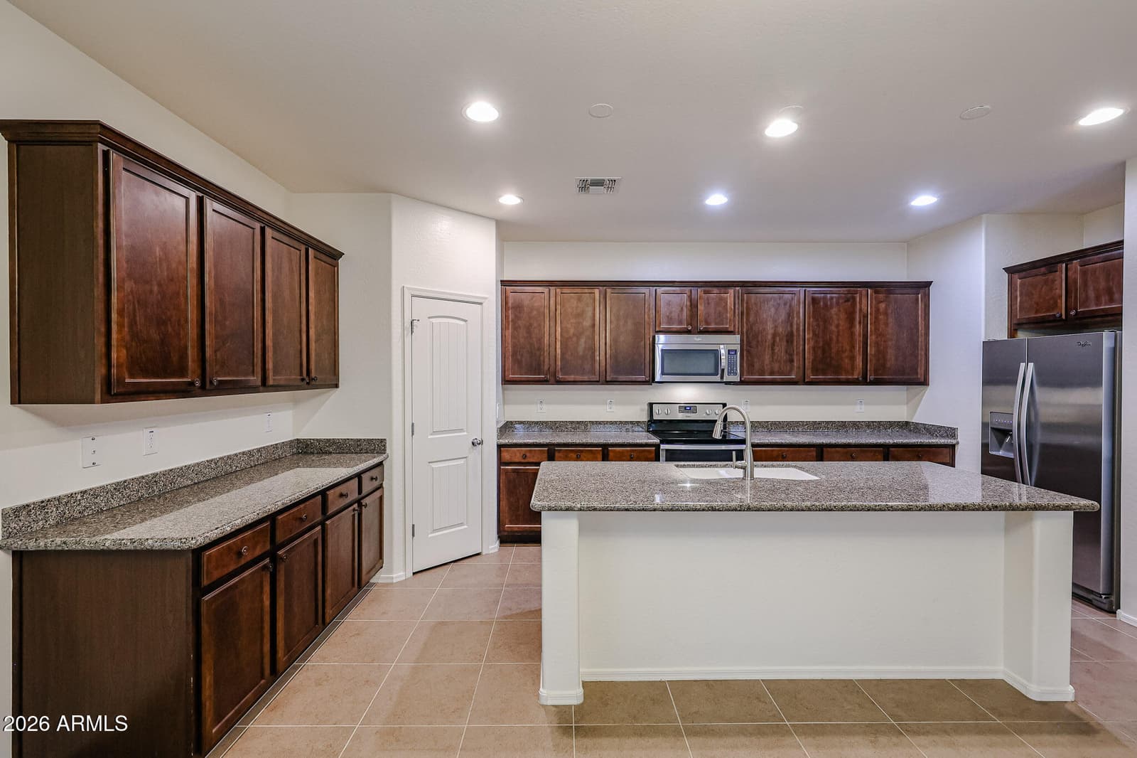 12119 W ROWEL Road, Peoria, AZ 85383 — photo 13 of 29