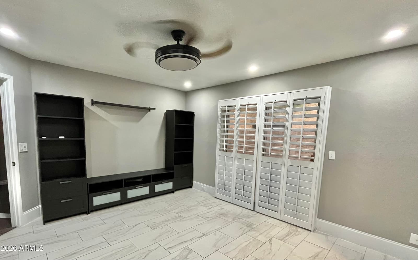 10449 N 9TH Street, Phoenix, AZ 85020 — photo 11 of 42