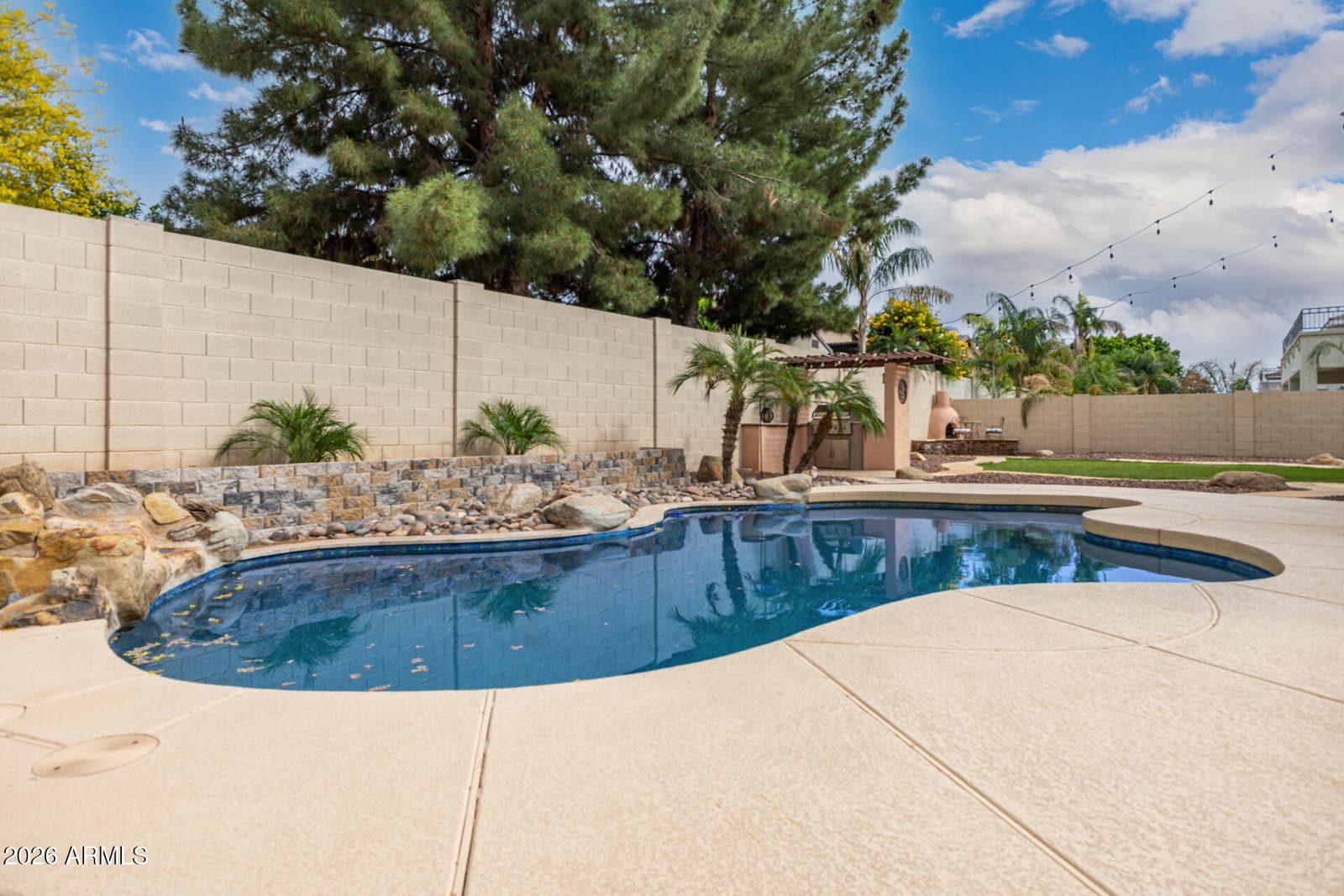 3019 S LARKSPUR Street, Gilbert, AZ 85295 — photo 9 of 82
