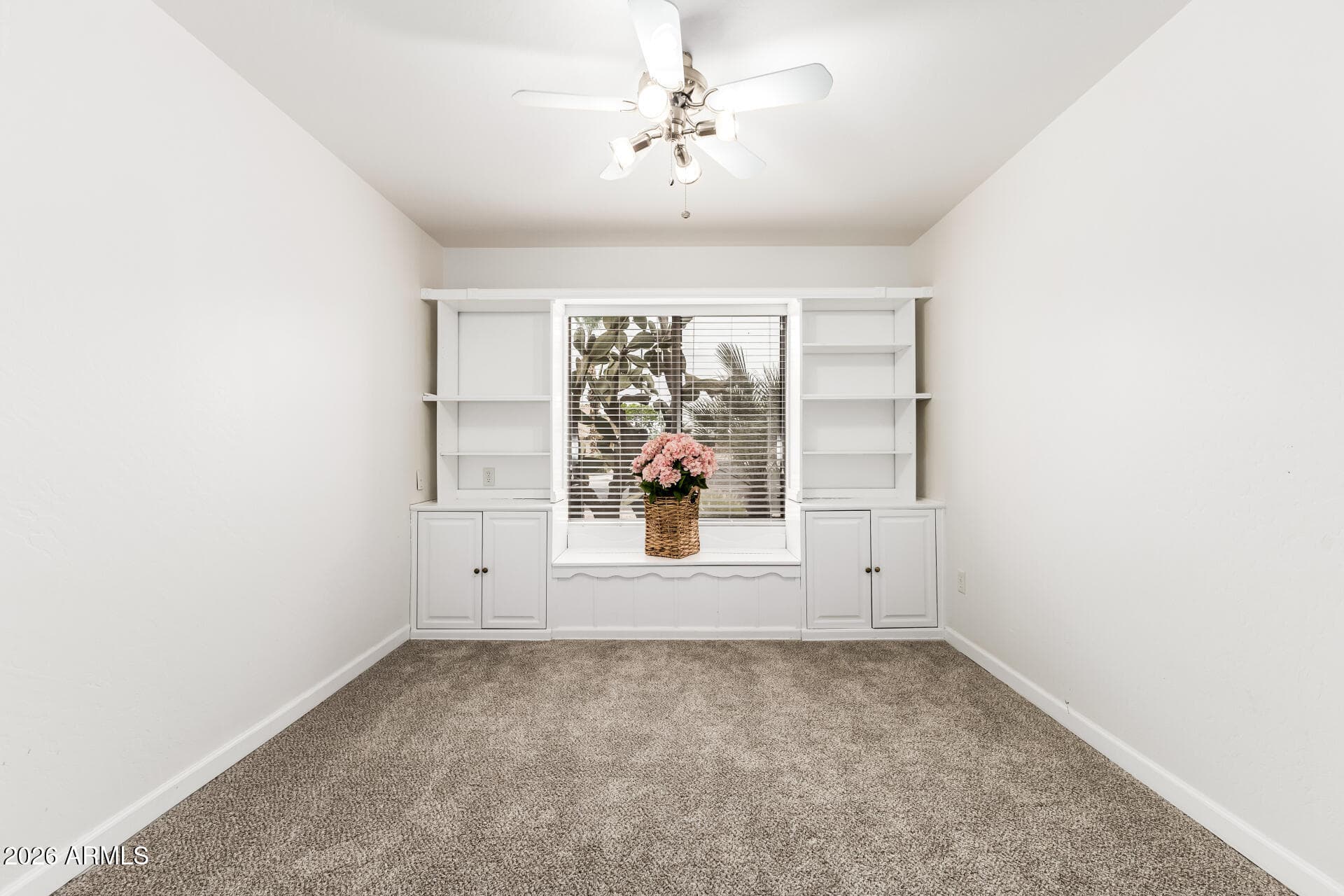 1411 S WESTERN SKIES Drive, Gilbert, AZ 85296 — photo 10 of 84
