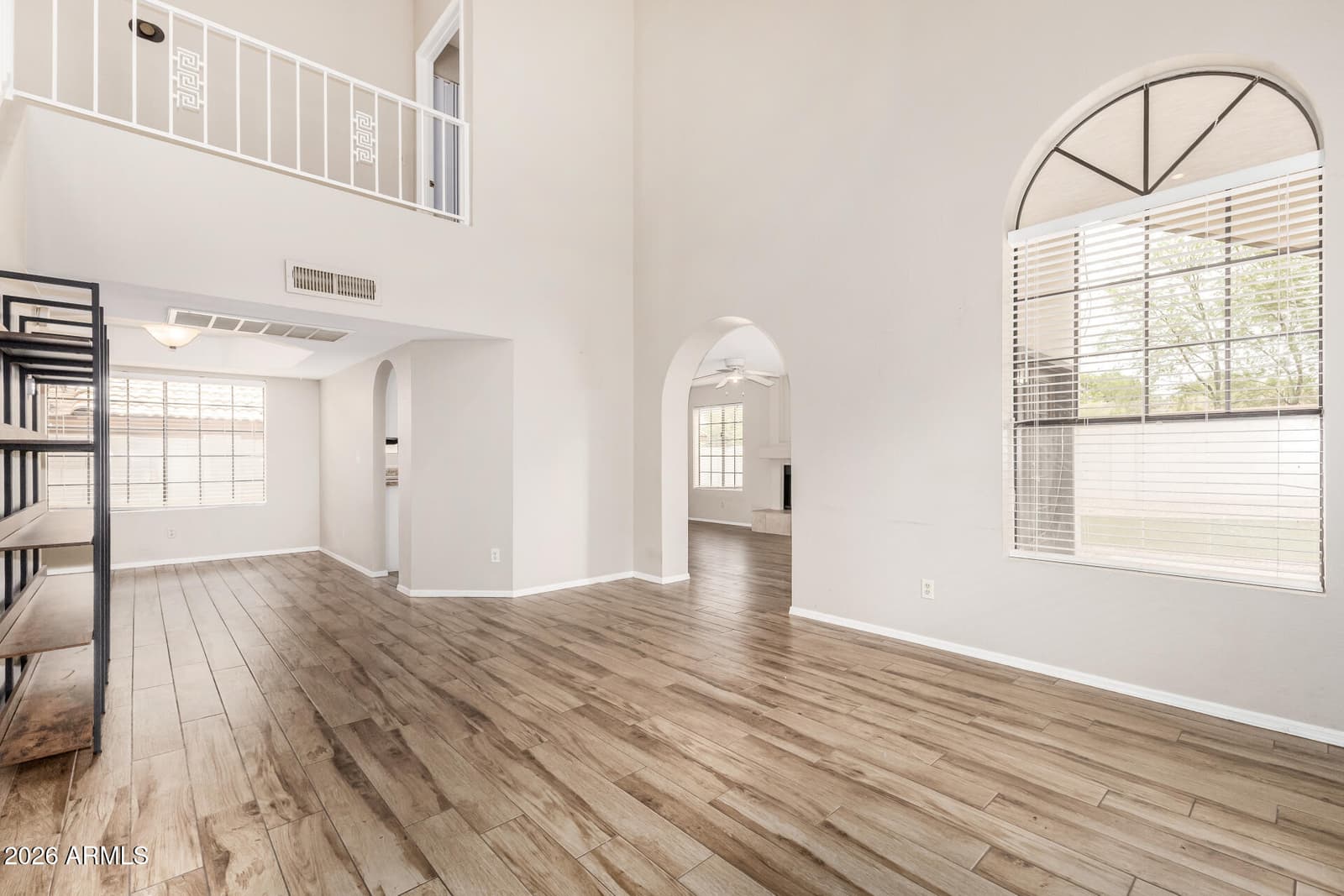 1465 E RENEE Drive, Phoenix, AZ 85024 — photo 4 of 21