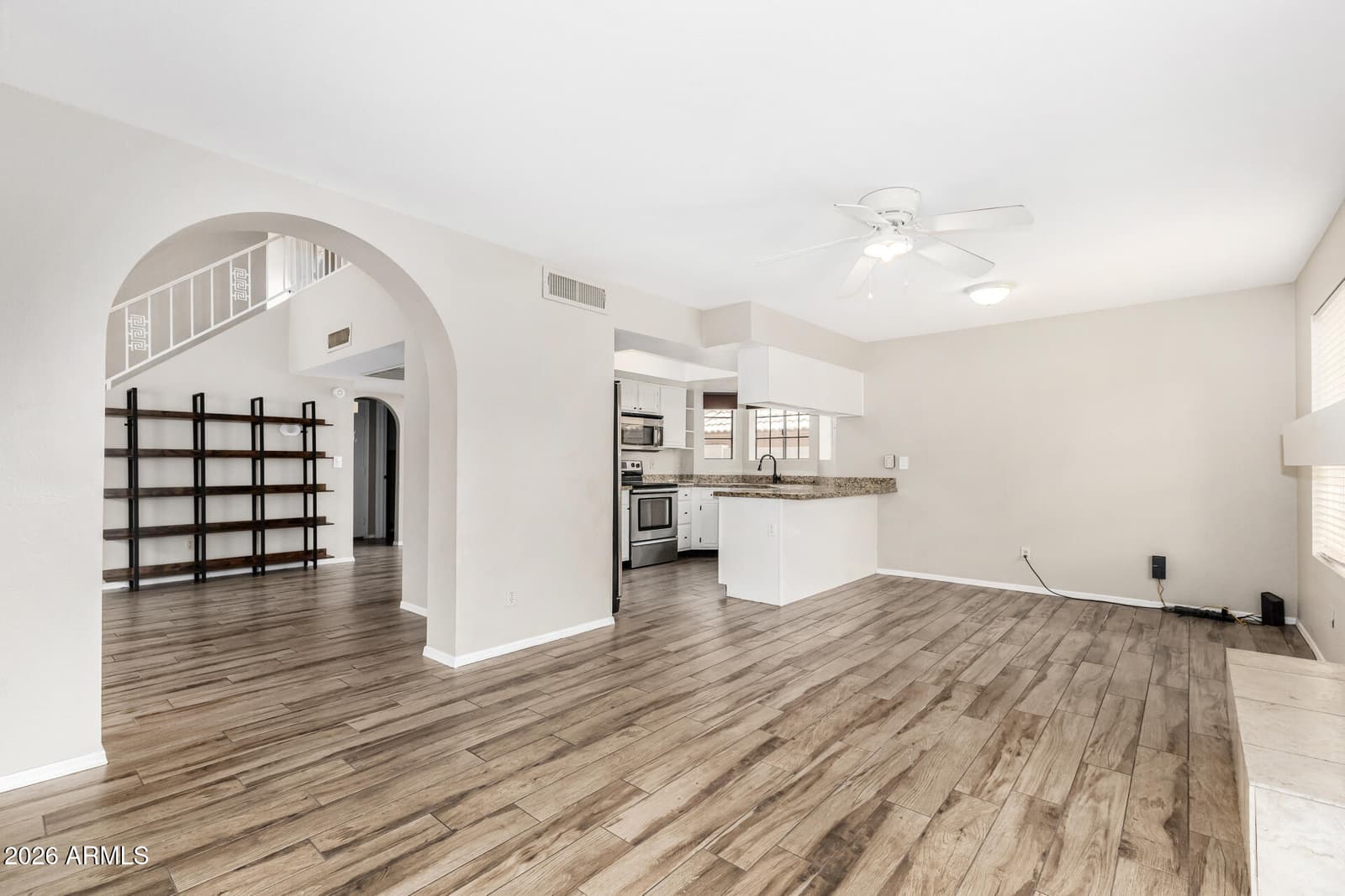 1465 E RENEE Drive, Phoenix, AZ 85024 — photo 7 of 21
