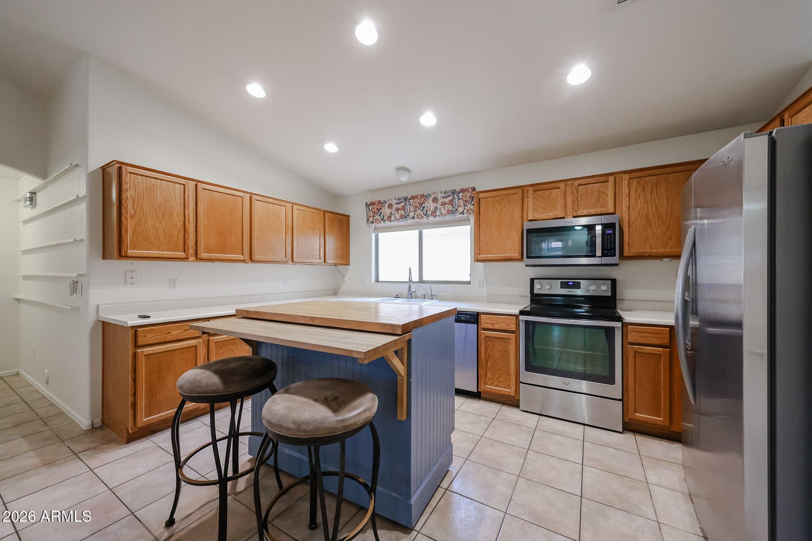 10379 W Tonopah Drive, Peoria, AZ 85382 — photo 16 of 44