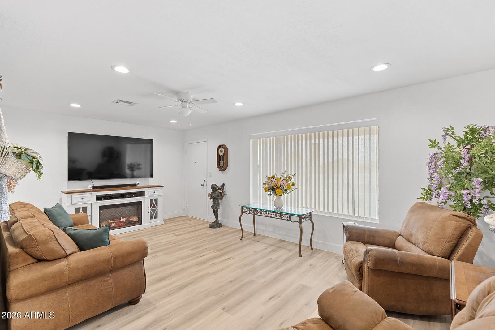5502 E BUTTE Street, Mesa, AZ 85205 — photo 4 of 22