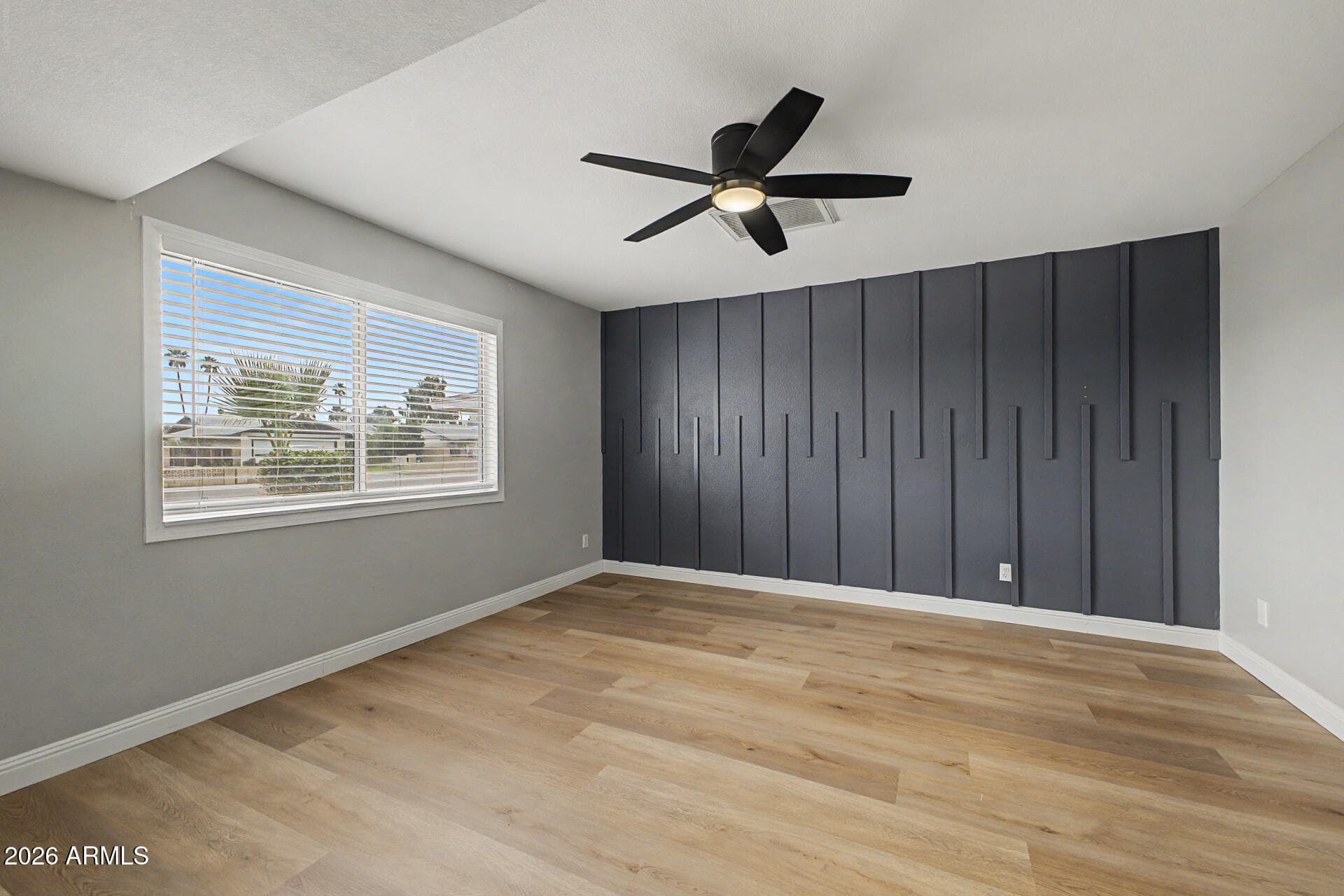 8716 E MITCHELL Drive, Scottsdale, AZ 85251 — photo 13 of 38