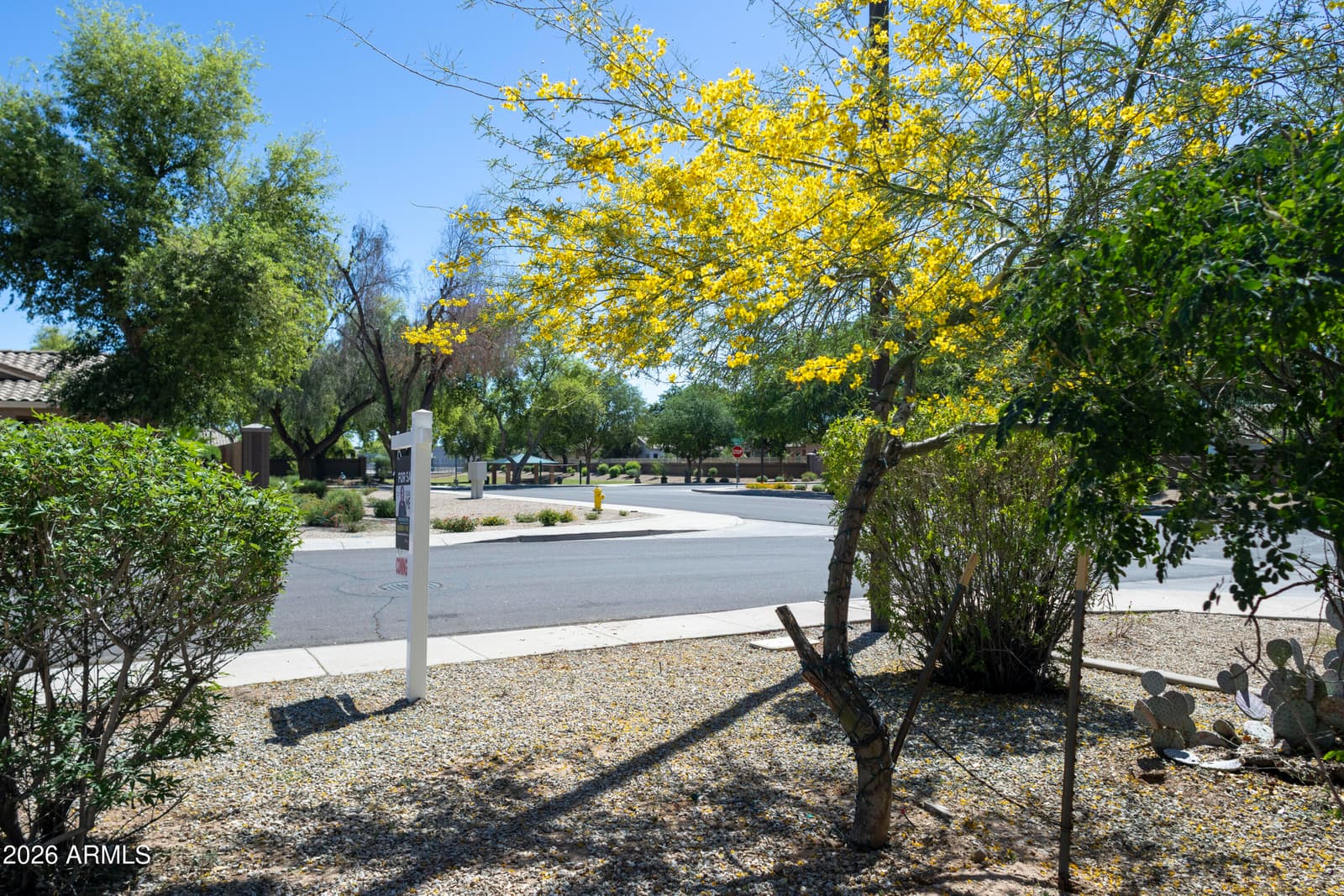 2674 S SETON Avenue, Gilbert, AZ 85295 — photo 4 of 26